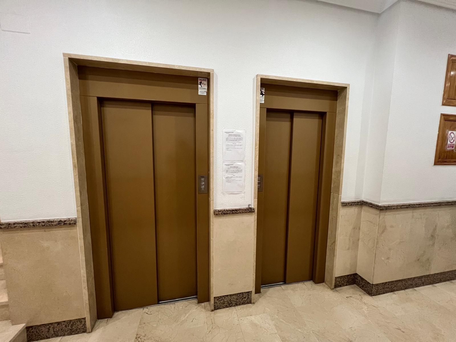 For sale - 2 Bedroom 1 Bathroom Apartment in Torrevieja - Centro  - Alicante