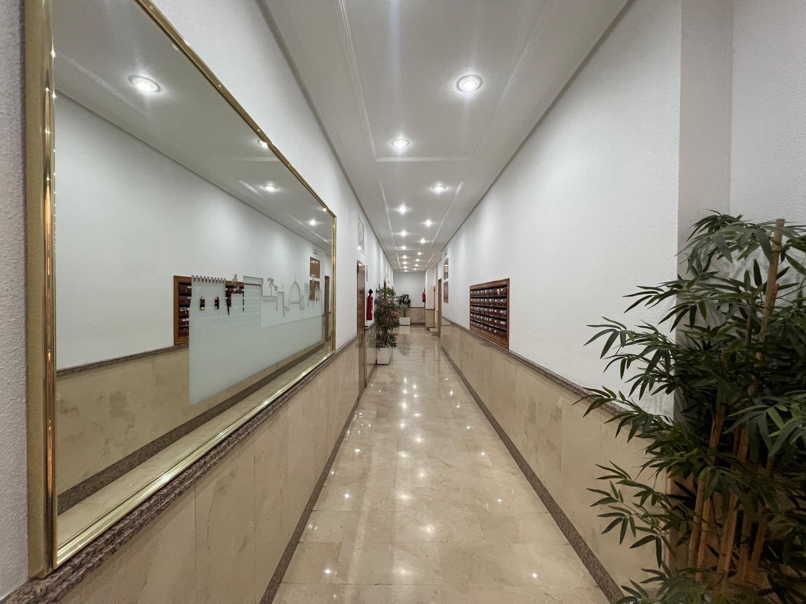 For sale - 2 Bedroom 1 Bathroom Apartment in Torrevieja - Centro  - Alicante