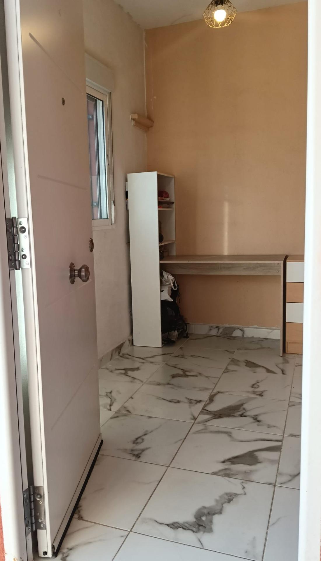 For sale - 4 Bedroom 1 Bathroom Town House in Torrevieja - Torretas  - Alicante