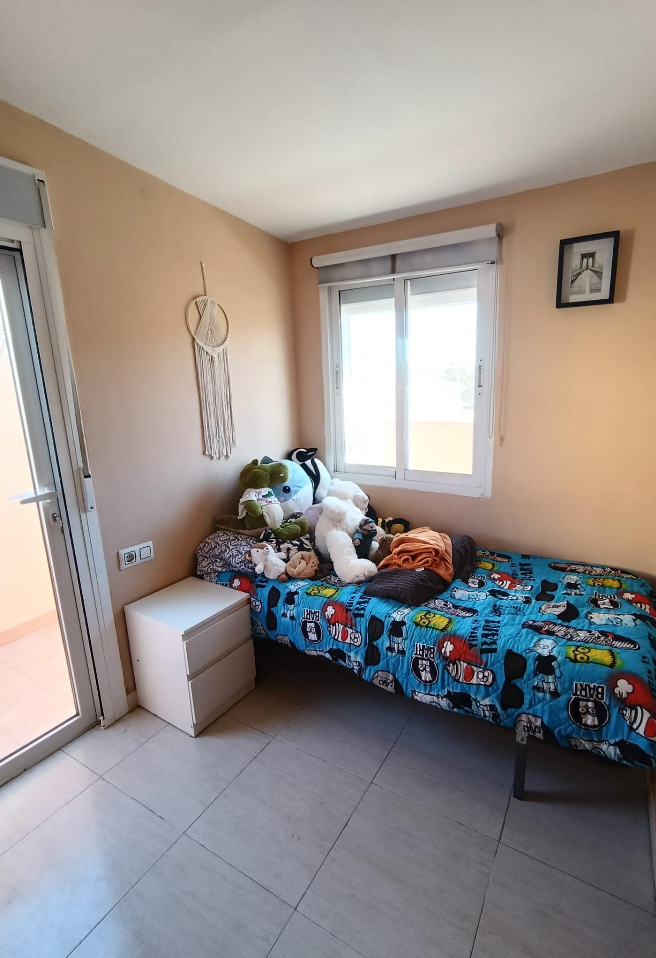 For sale - 4 Bedroom 1 Bathroom Town House in Torrevieja - Torretas  - Alicante