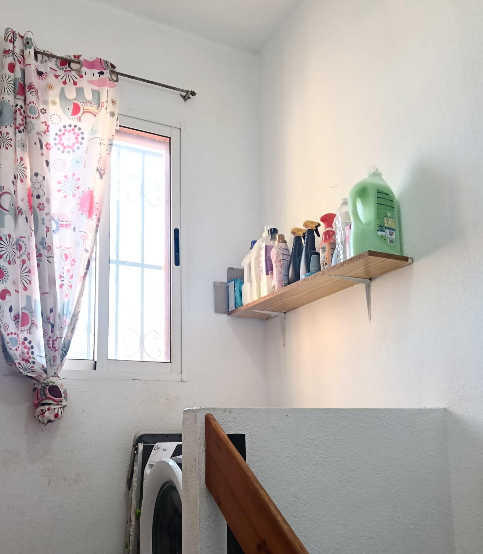 For sale - 4 Bedroom 1 Bathroom Town House in Torrevieja - Torretas  - Alicante