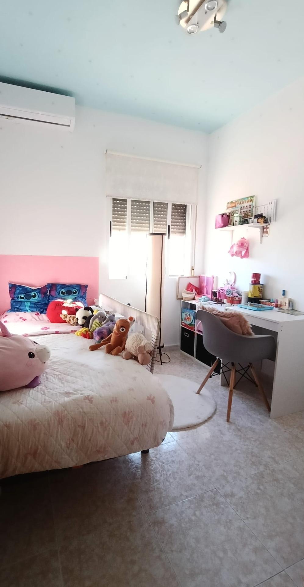 For sale - 4 Bedroom 1 Bathroom Town House in Torrevieja - Torretas  - Alicante