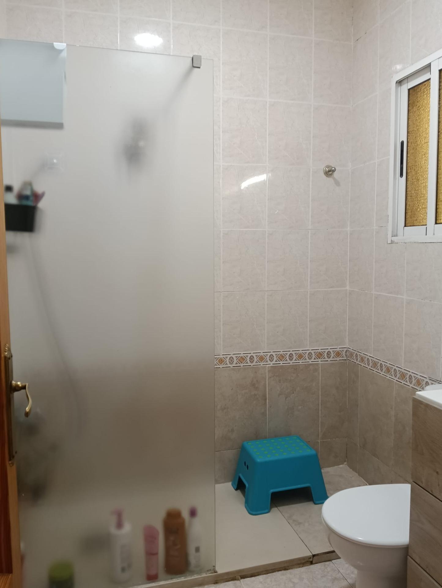 For sale - 4 Bedroom 1 Bathroom Town House in Torrevieja - Torretas  - Alicante