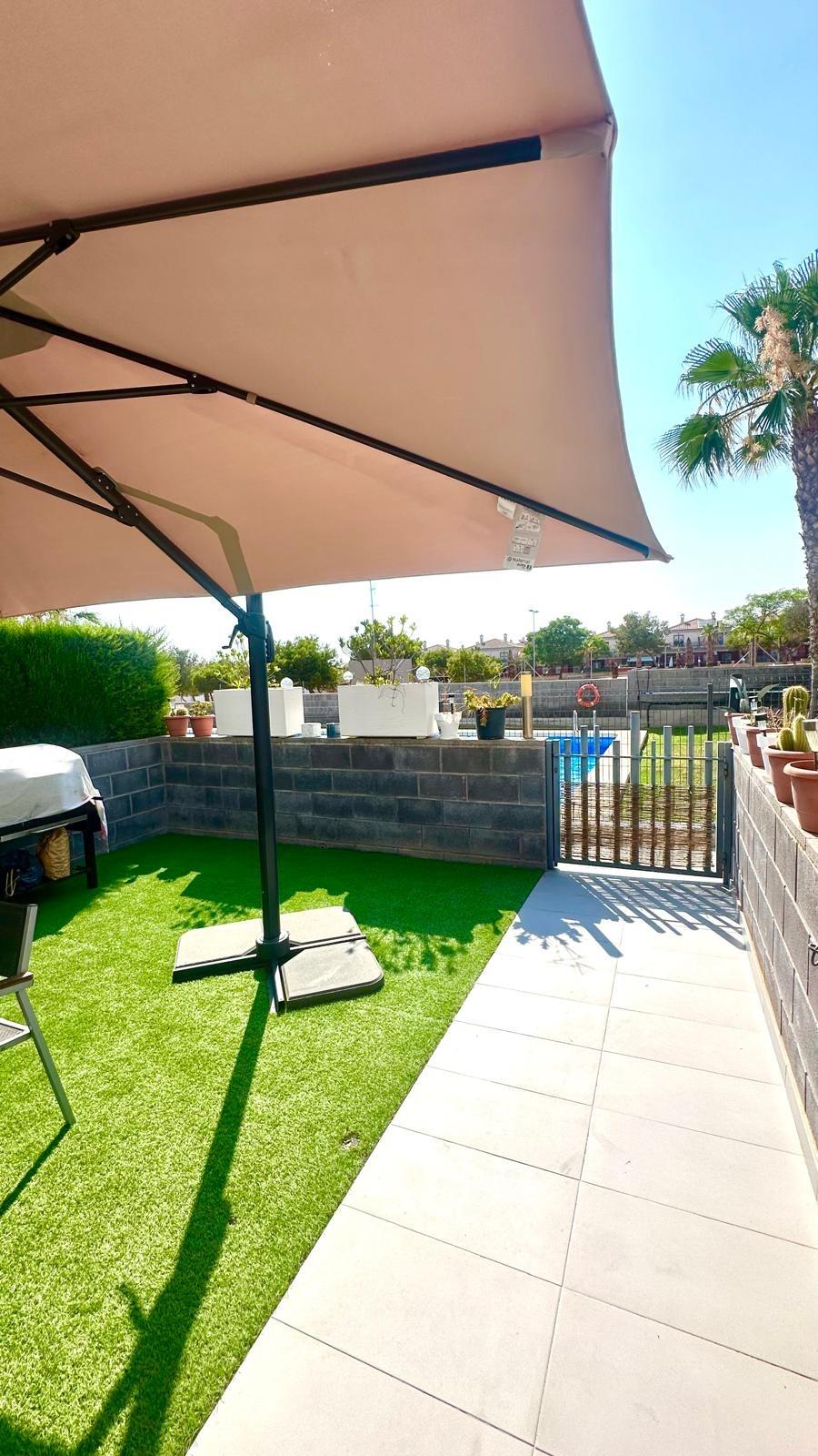 For sale - 2 Bedroom 1 Bathroom Town House in Torrevieja - aguas nuevas  - Alicante