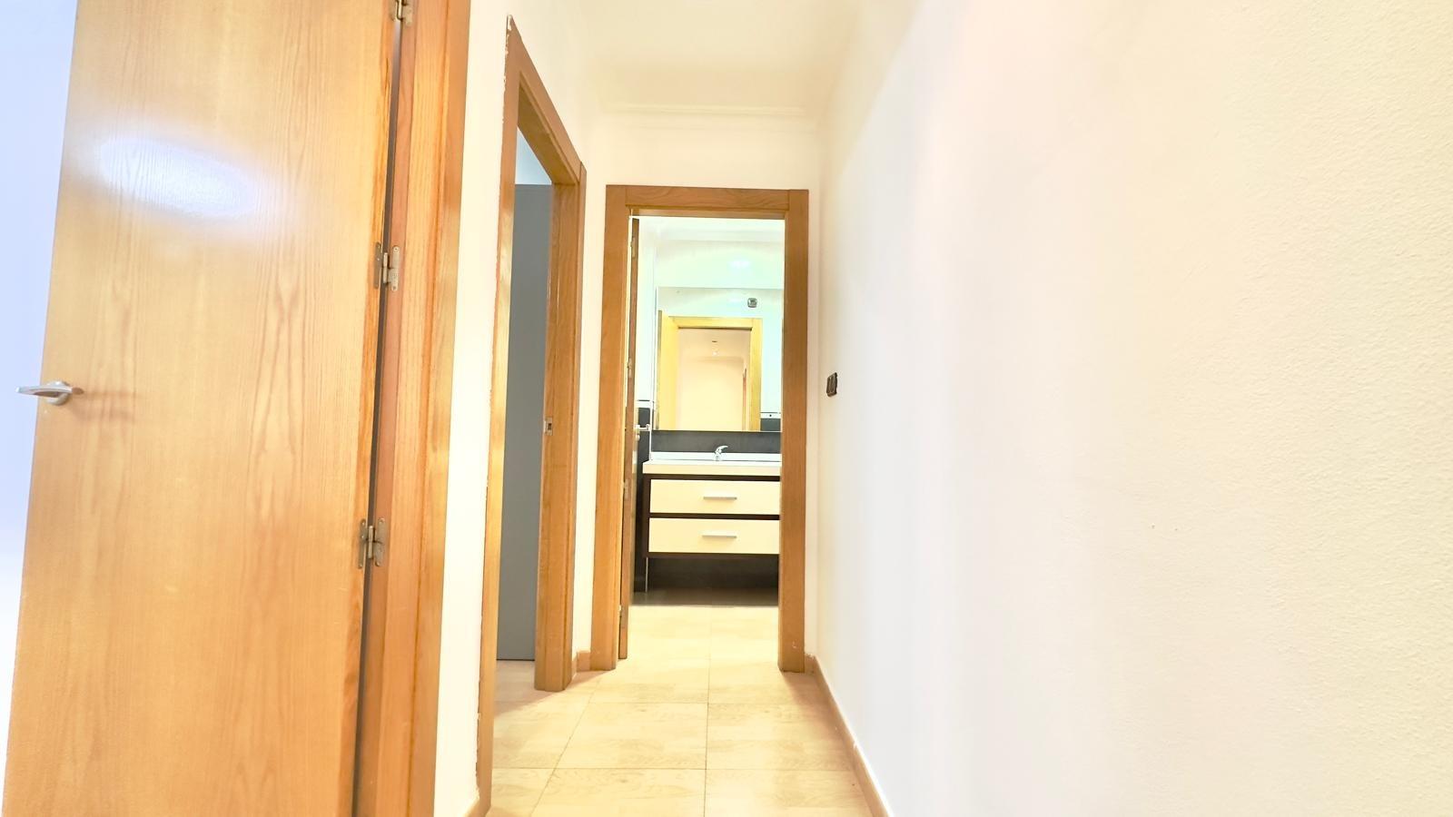 For sale - 3 Bedroom 1 Bathroom Apartment in Torrevieja - Centro  - Alicante