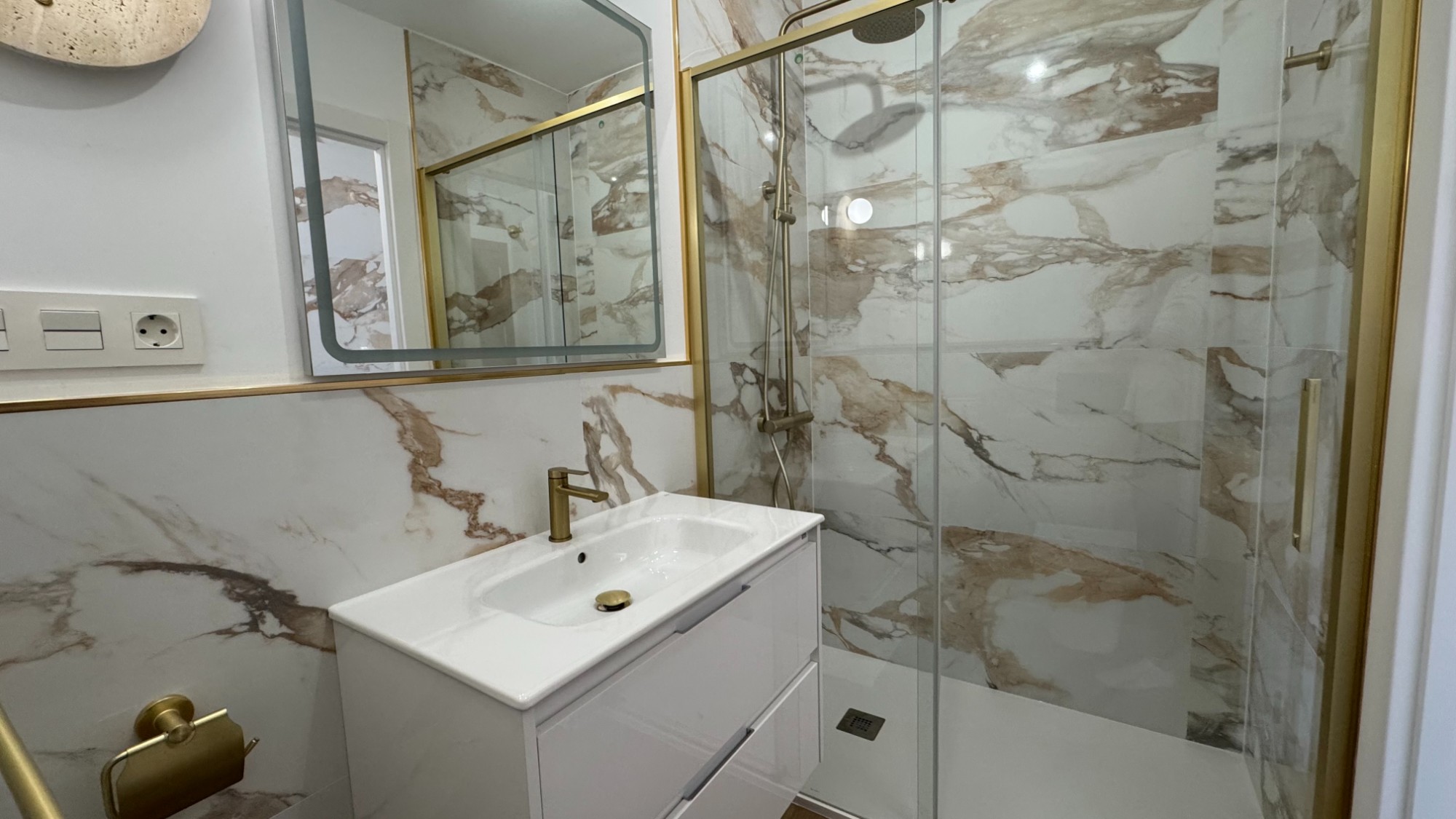 For sale - 2 Bedroom 1 Bathroom Apartment in Torrevieja - Costa Blanca  - Alicante