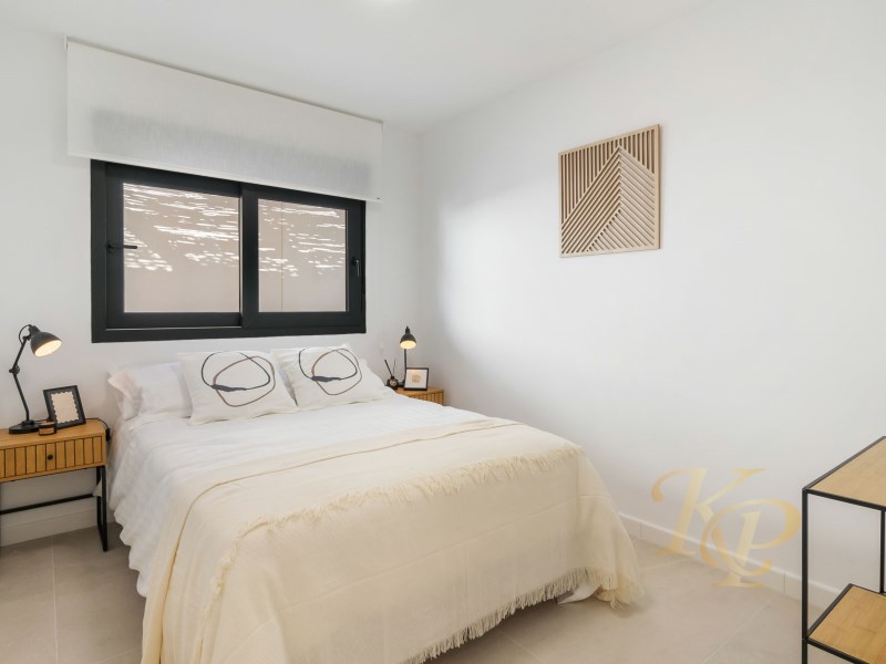 For sale - 3 Bedroom 2 Bathroom Villa in Torrevieja - Costa Blanca  - Alicante