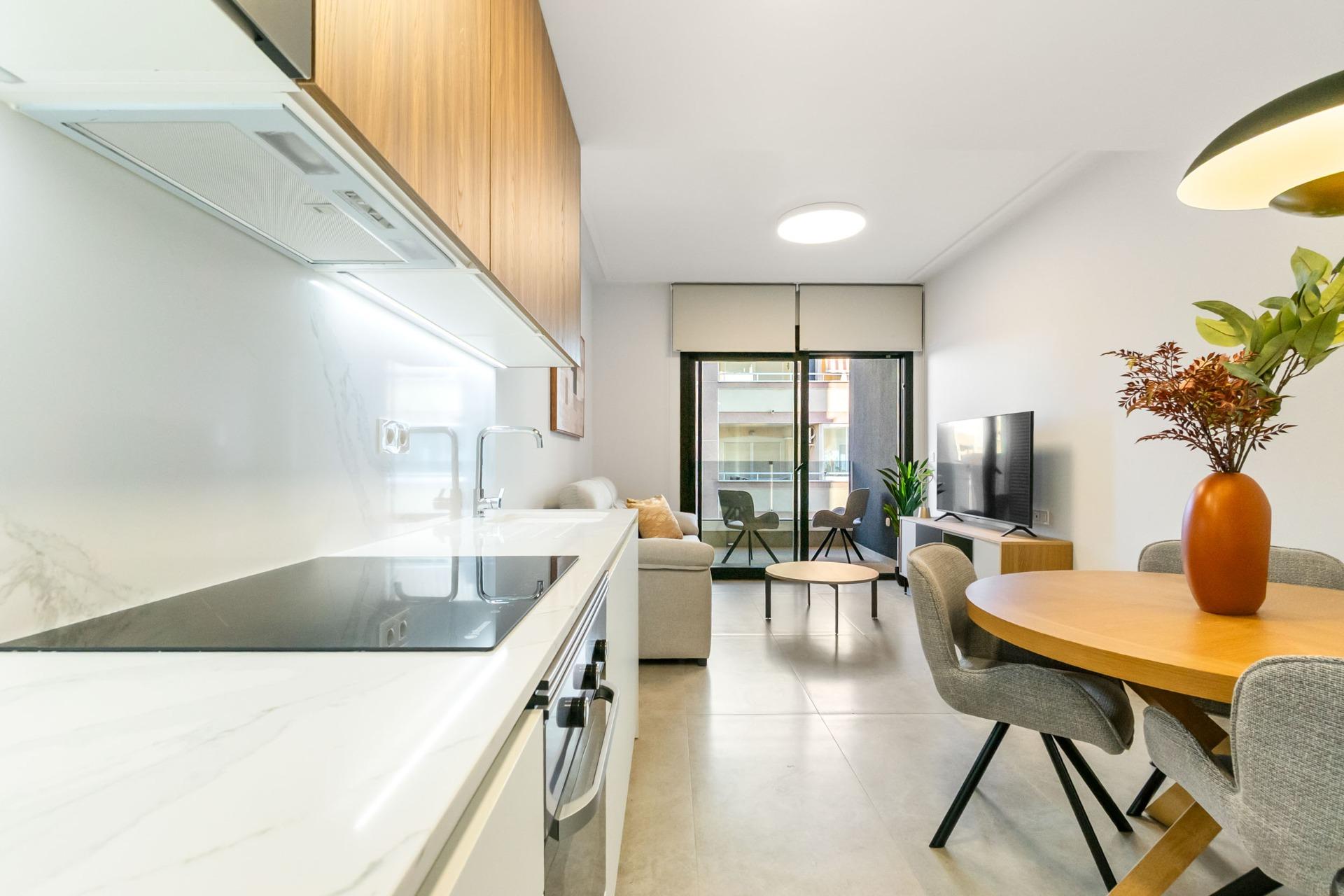 For sale - 2 Bedroom 2 Bathroom Apartment in Torrevieja - Playa Del Cura  - Alicante