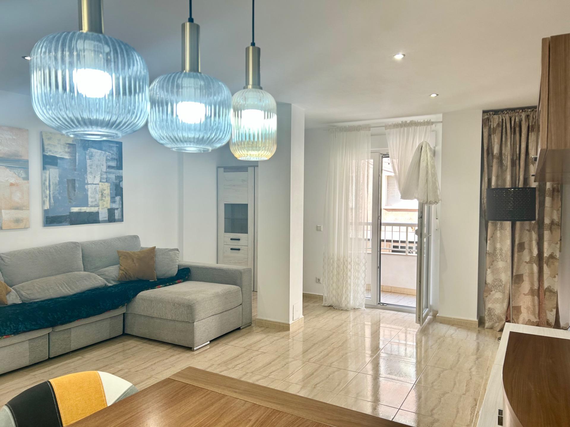 For sale - 3 Bedroom 1 Bathroom Apartment in Torrevieja - Playa Del Cura  - Alicante