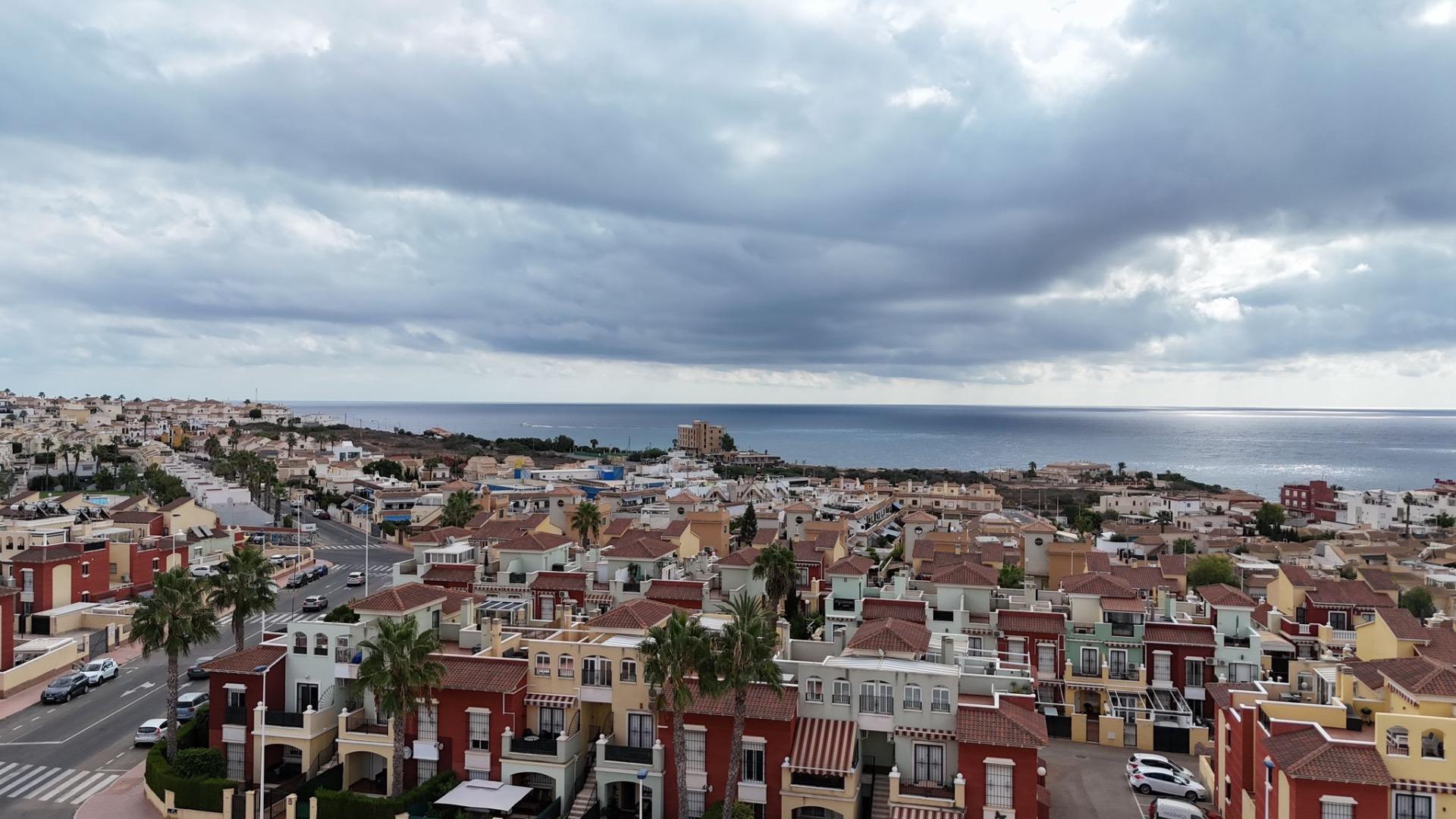 For sale - 3 Bedroom 2 Bathroom Quad House in Torrevieja - aguas nuevas  - Alicante