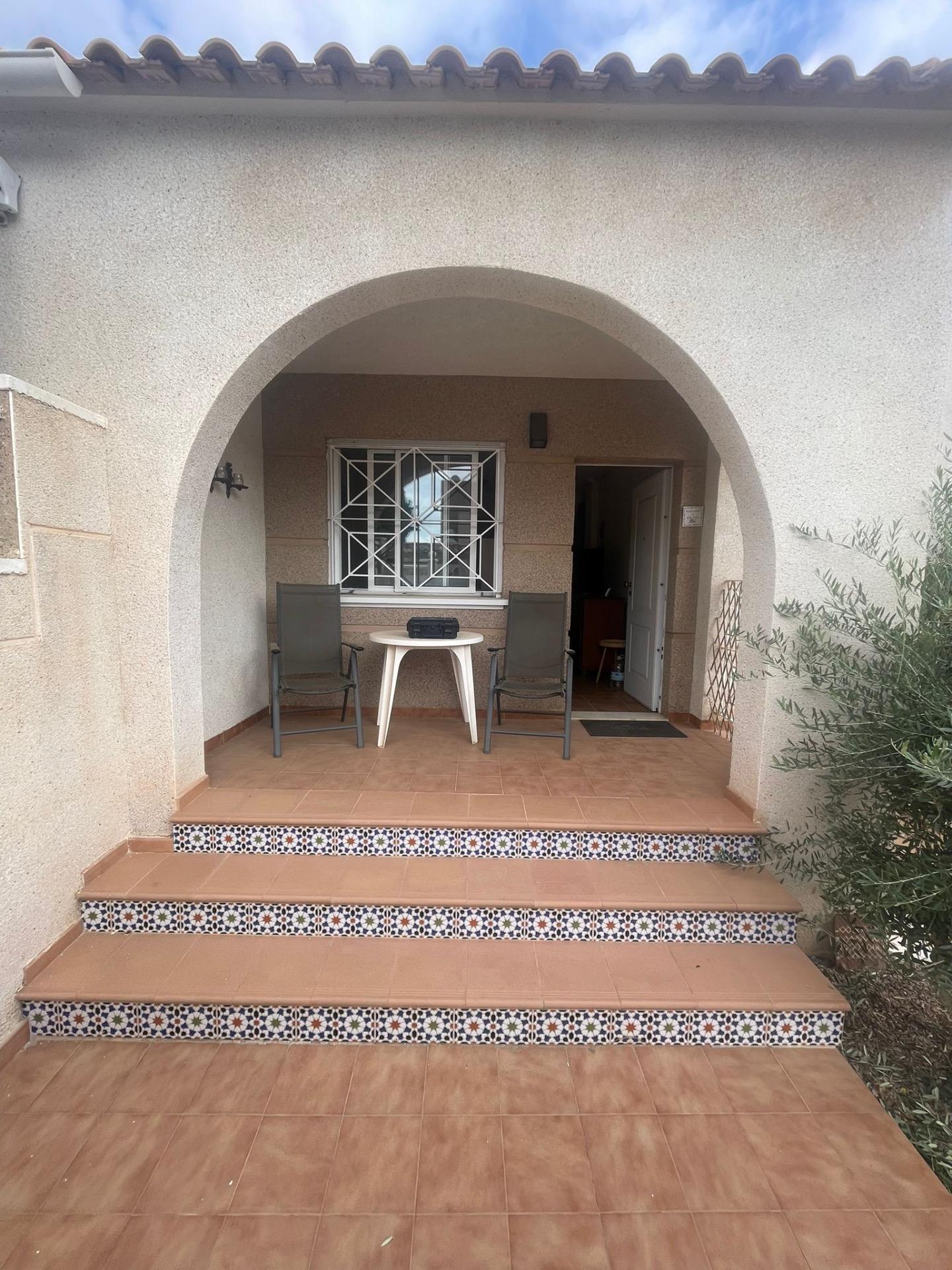 For sale - 3 Bedroom 2 Bathroom Quad House in Torrevieja - aguas nuevas  - Alicante