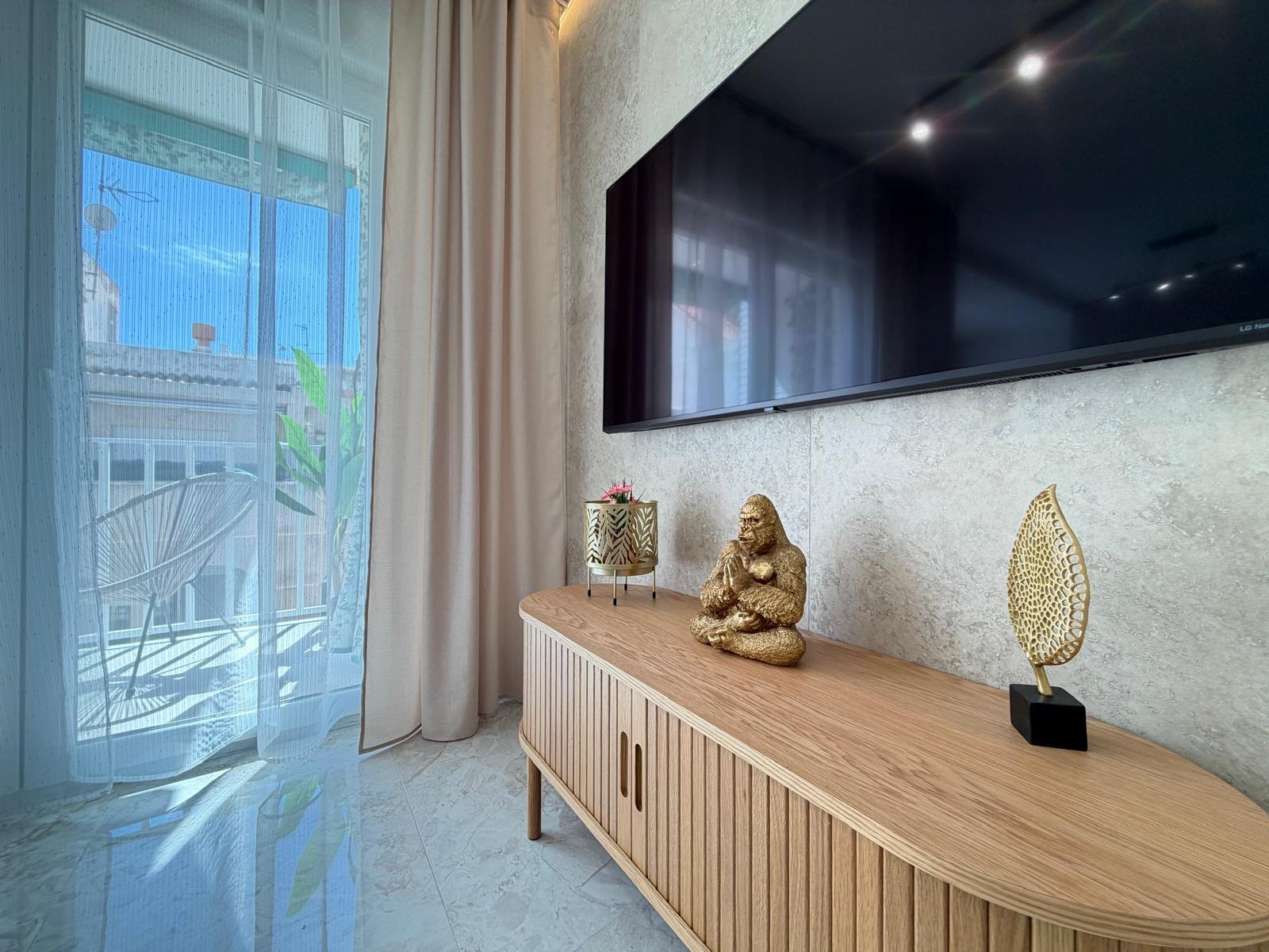For sale - 3 Bedroom 1 Bathroom Penthouse in Torrevieja - Estacion De Autobuses  - Alicante