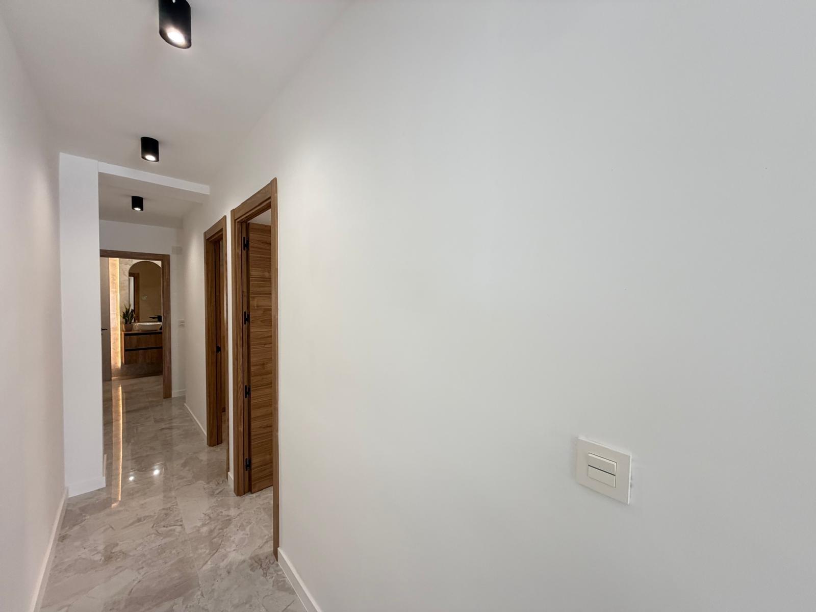 For sale - 3 Bedroom 1 Bathroom Penthouse in Torrevieja - Estacion De Autobuses  - Alicante