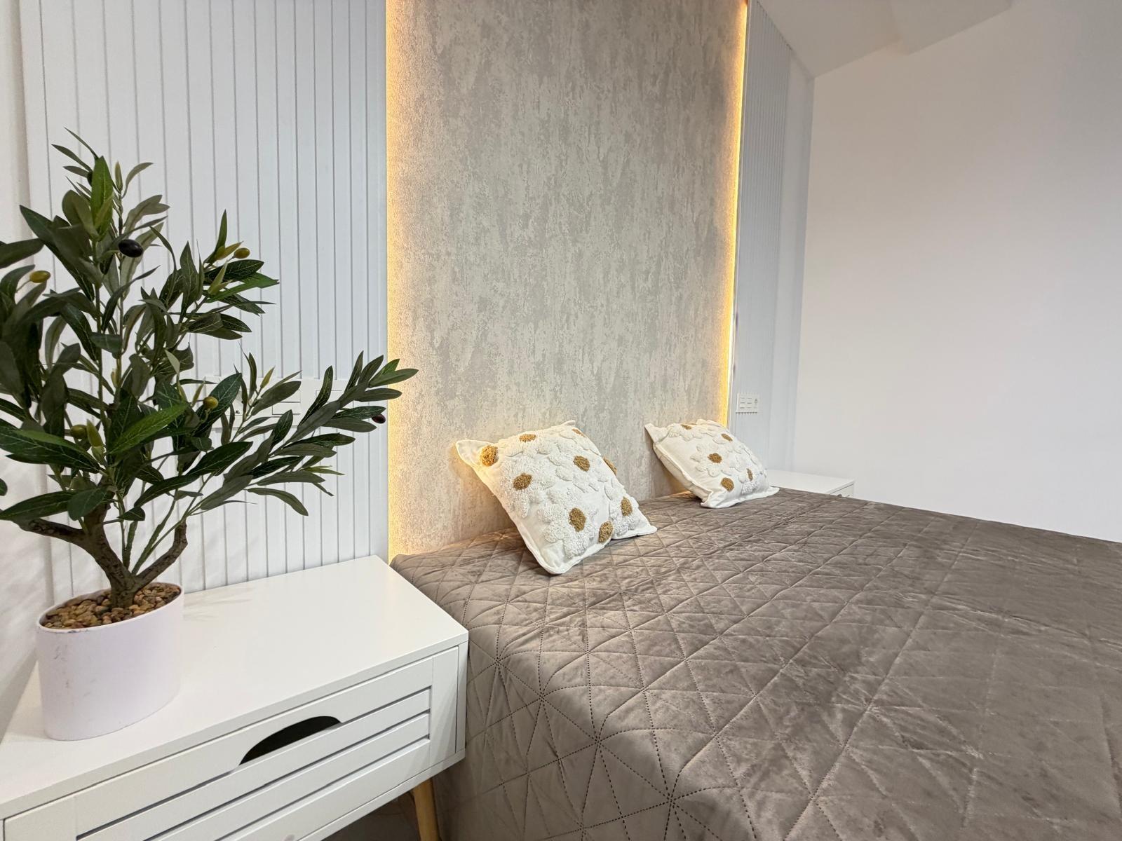 For sale - 3 Bedroom 1 Bathroom Penthouse in Torrevieja - Estacion De Autobuses  - Alicante