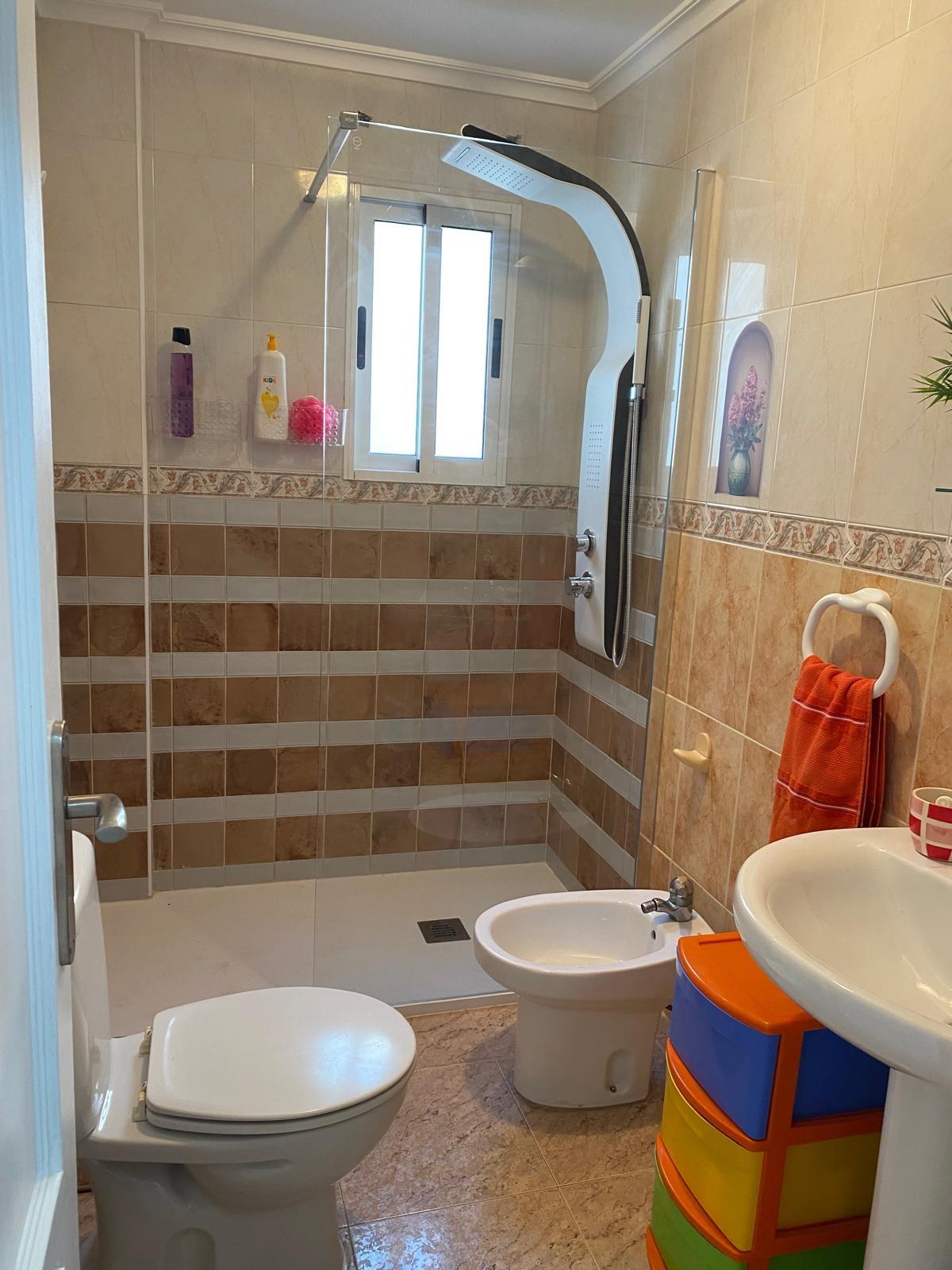 For sale - 3 Bedroom 2 Bathroom Penthouse in Torrevieja - Estacion De Autobuses  - Alicante