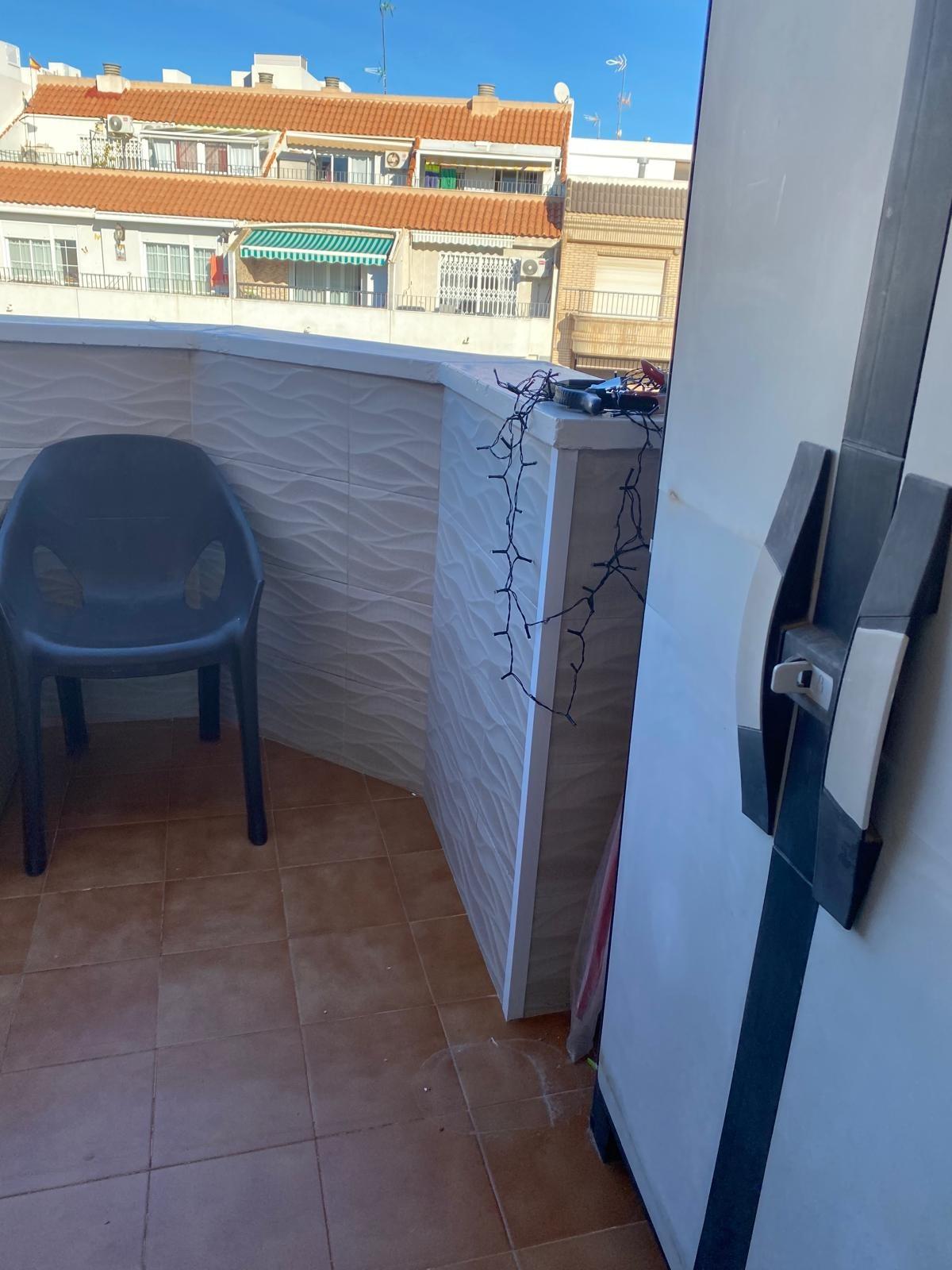 For sale - 3 Bedroom 2 Bathroom Penthouse in Torrevieja - Estacion De Autobuses  - Alicante