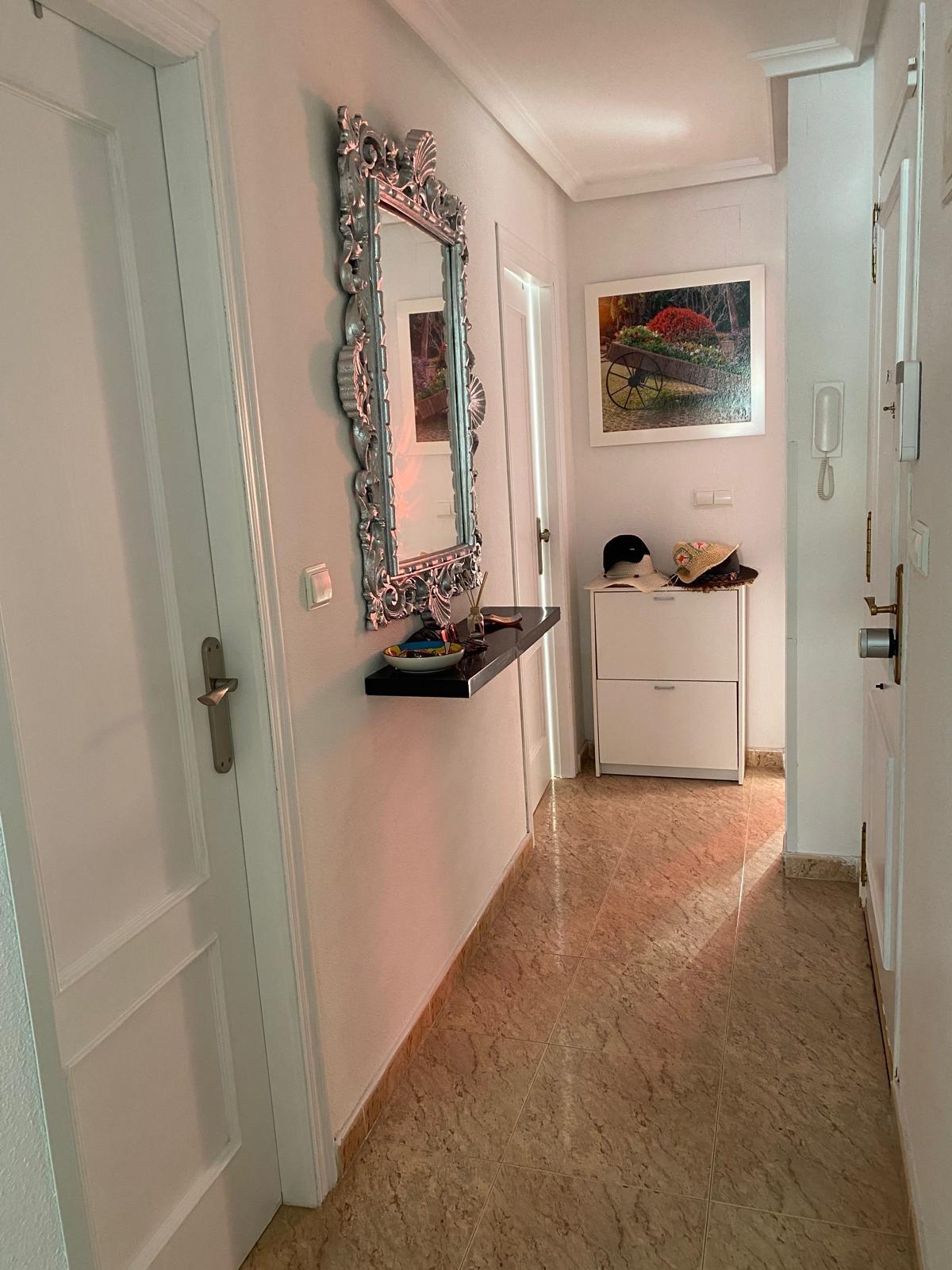 For sale - 3 Bedroom 2 Bathroom Penthouse in Torrevieja - Estacion De Autobuses  - Alicante