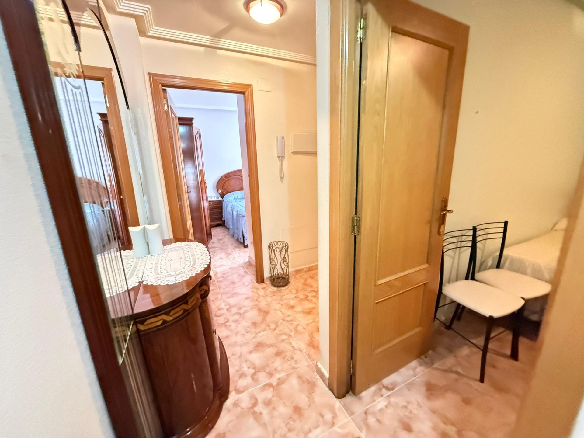 For sale - 2 Bedroom 1 Bathroom Apartment in Torrevieja - Playa Del Cura  - Alicante