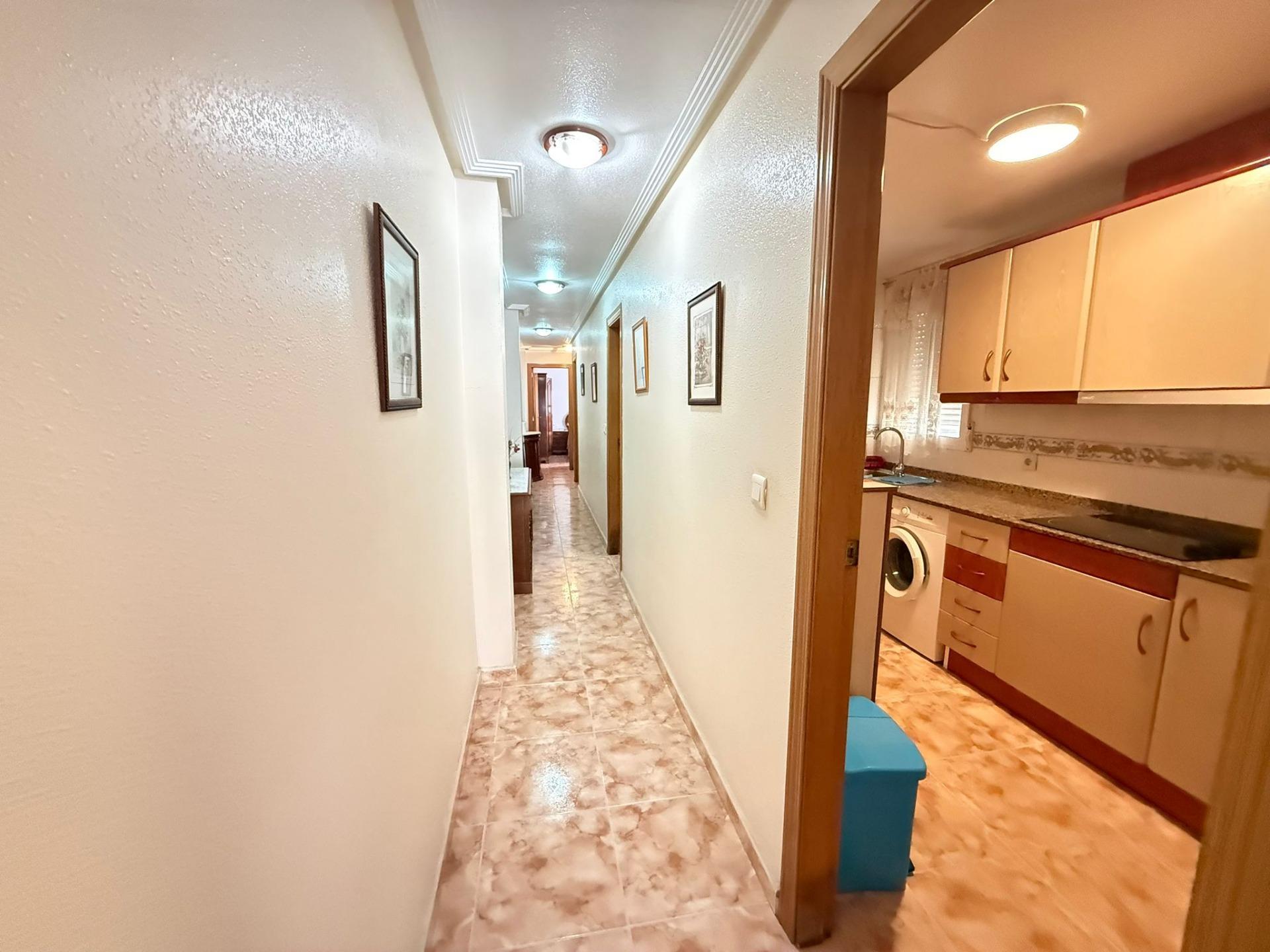 For sale - 2 Bedroom 1 Bathroom Apartment in Torrevieja - Playa Del Cura  - Alicante