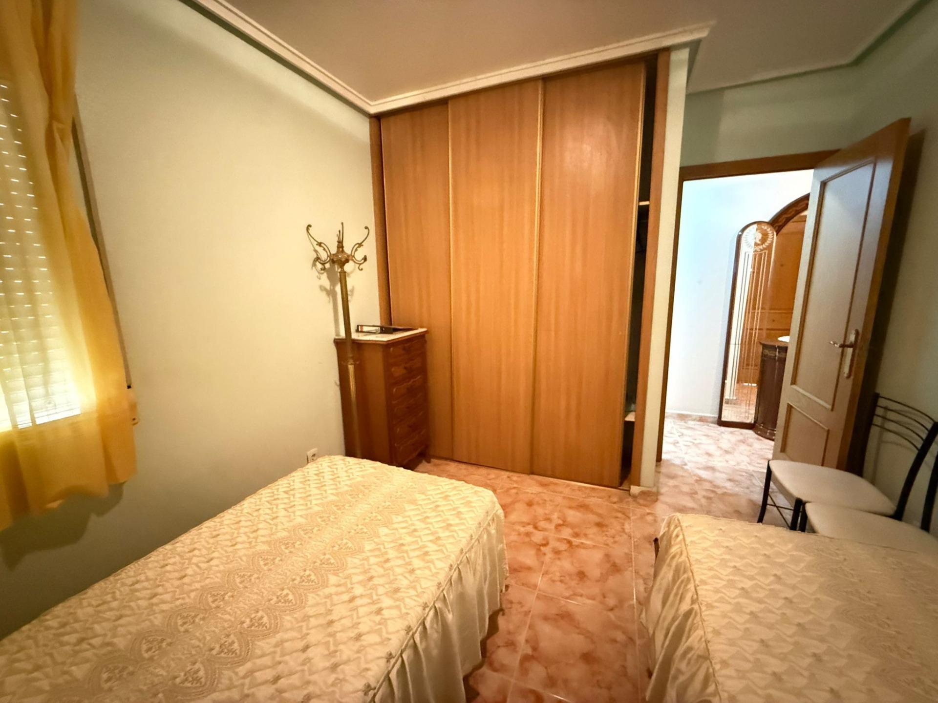 For sale - 2 Bedroom 1 Bathroom Apartment in Torrevieja - Playa Del Cura  - Alicante