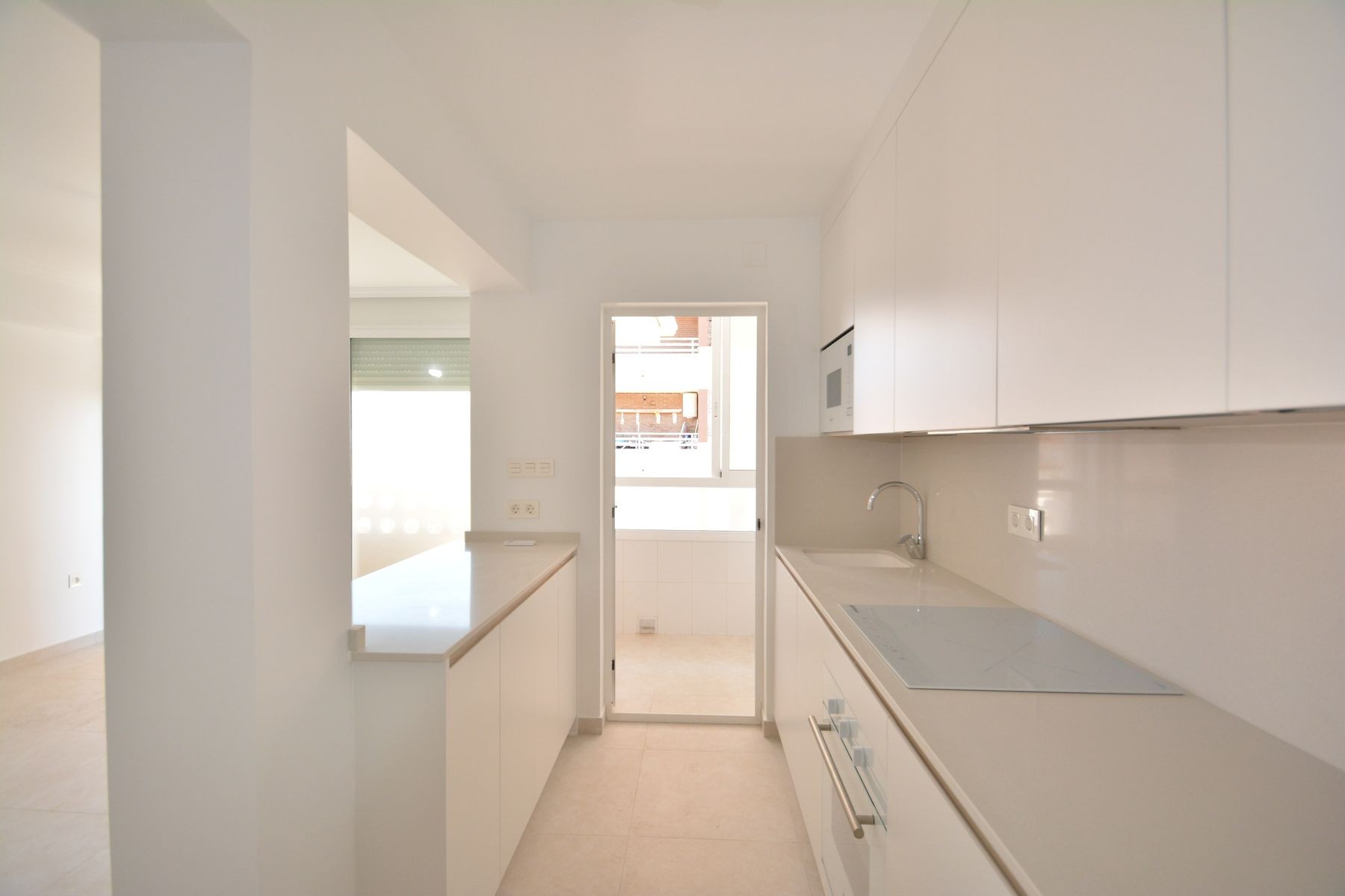 For sale - 3 Bedroom 1 Bathroom Apartment in Torrevieja - Costa Blanca  - Alicante