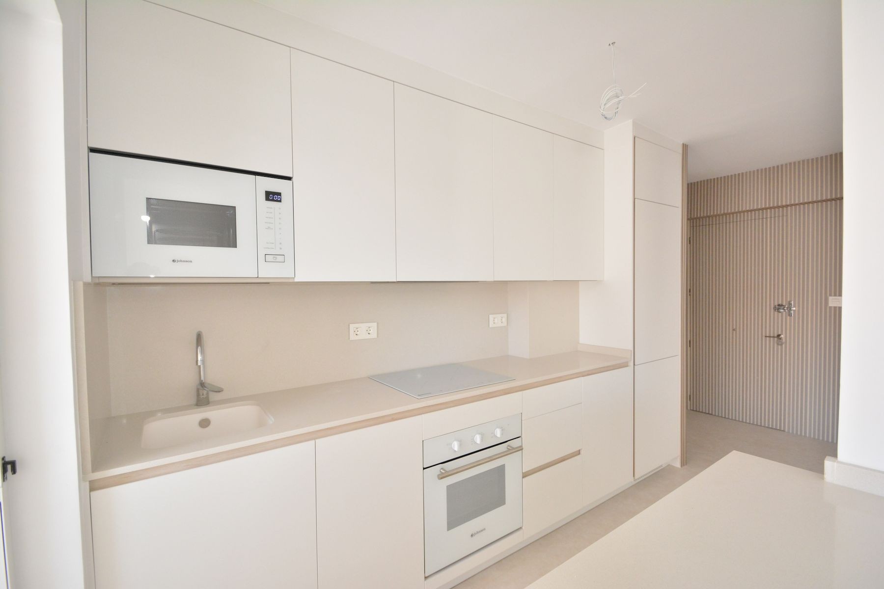 For sale - 3 Bedroom 1 Bathroom Apartment in Torrevieja - Costa Blanca  - Alicante