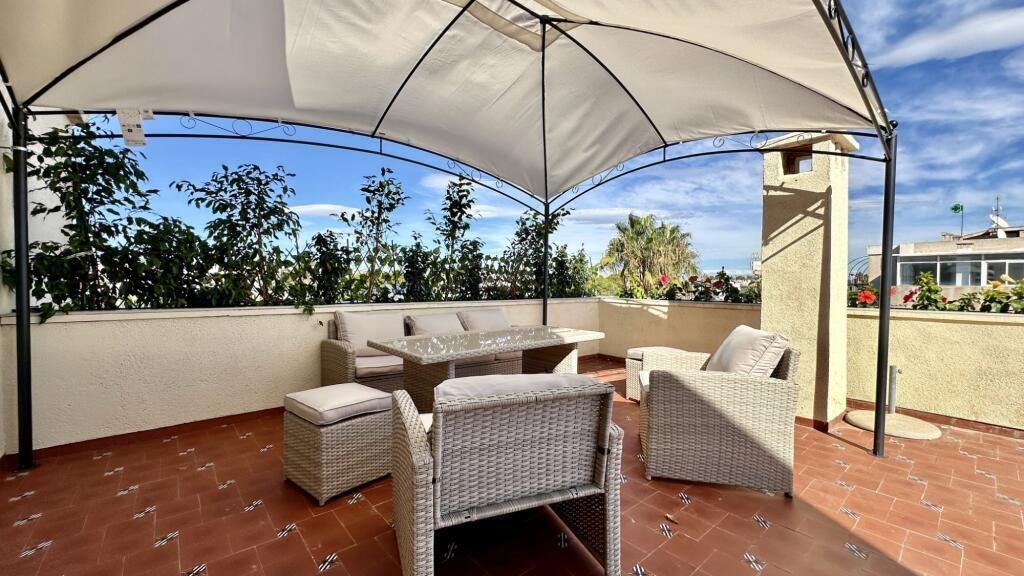 For sale - 2 Bedroom 2 Bathroom Penthouse in Torrevieja - Punta Prima  - Alicante