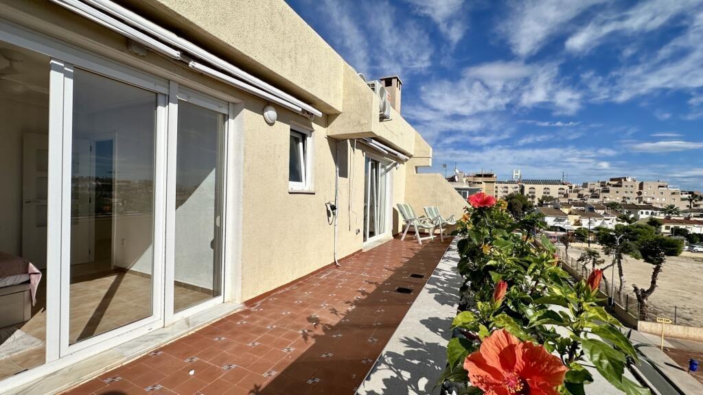 For sale - 2 Bedroom 2 Bathroom Penthouse in Torrevieja - Punta Prima  - Alicante
