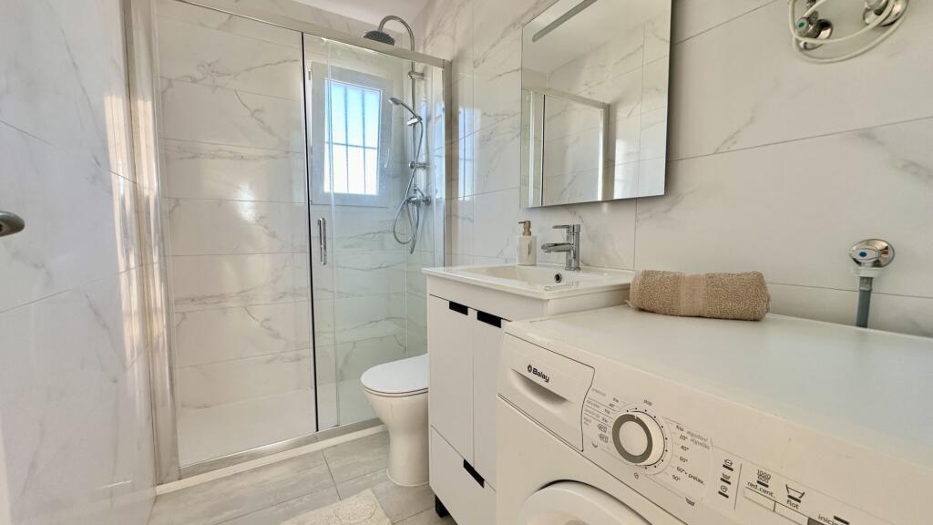 For sale - 2 Bedroom 2 Bathroom Penthouse in Torrevieja - Punta Prima  - Alicante