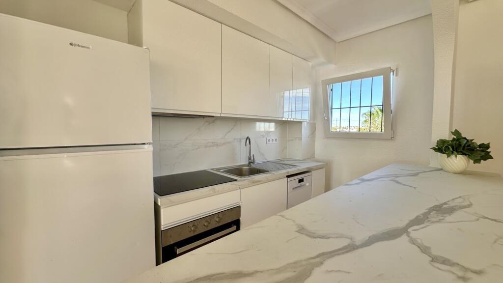 For sale - 2 Bedroom 2 Bathroom Penthouse in Torrevieja - Punta Prima  - Alicante