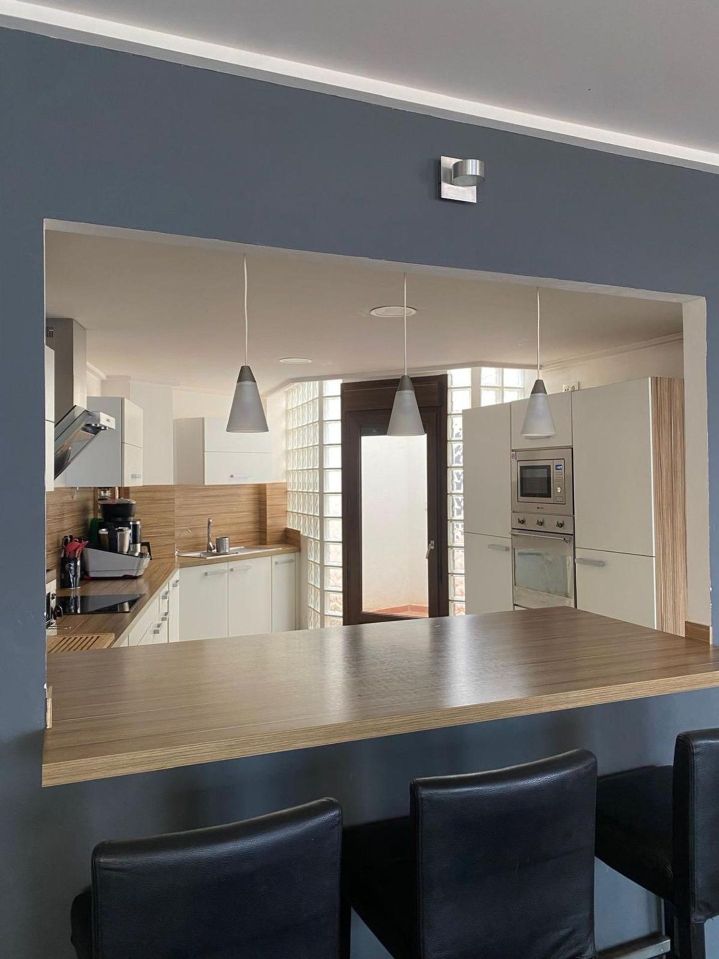 For sale - 5 Bedroom 5 Bathroom Villa in Torrevieja - Centro - Muelle Pesquero  - Alicante