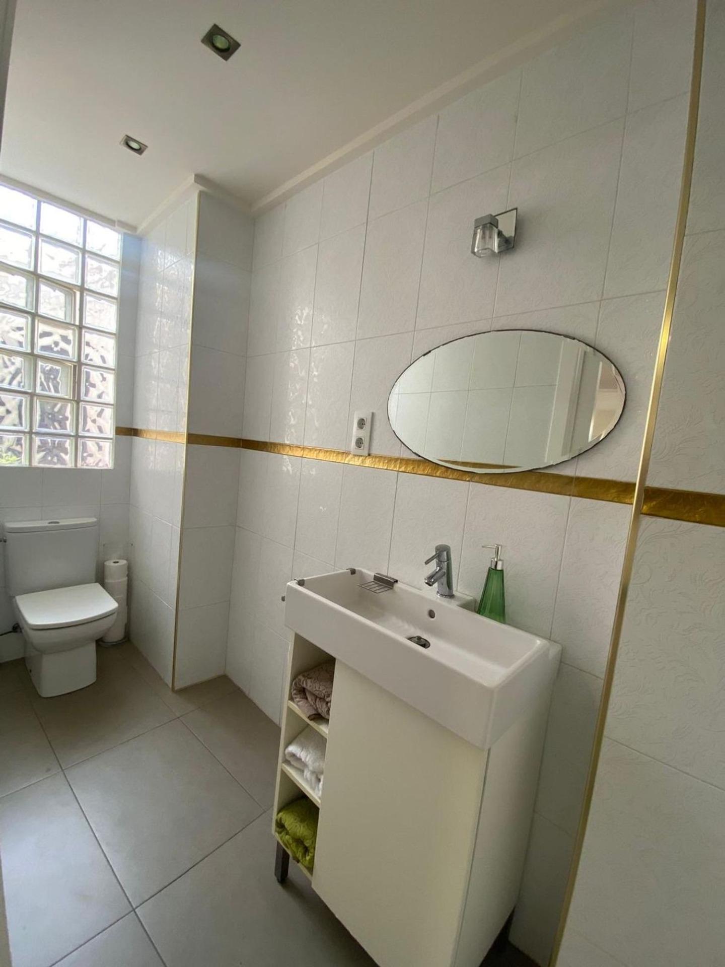 For sale - 5 Bedroom 5 Bathroom Villa in Torrevieja - Centro - Muelle Pesquero  - Alicante