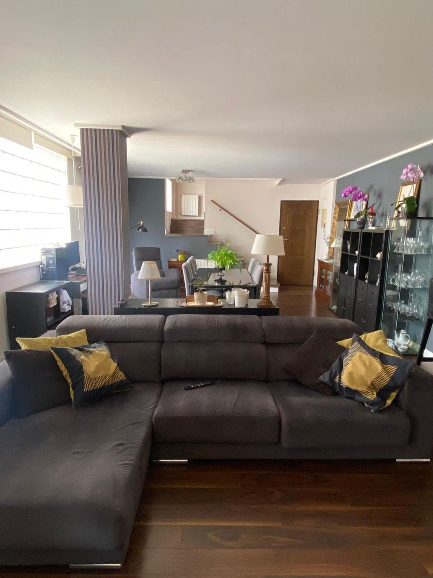 For sale - 5 Bedroom 5 Bathroom Villa in Torrevieja - Centro - Muelle Pesquero  - Alicante