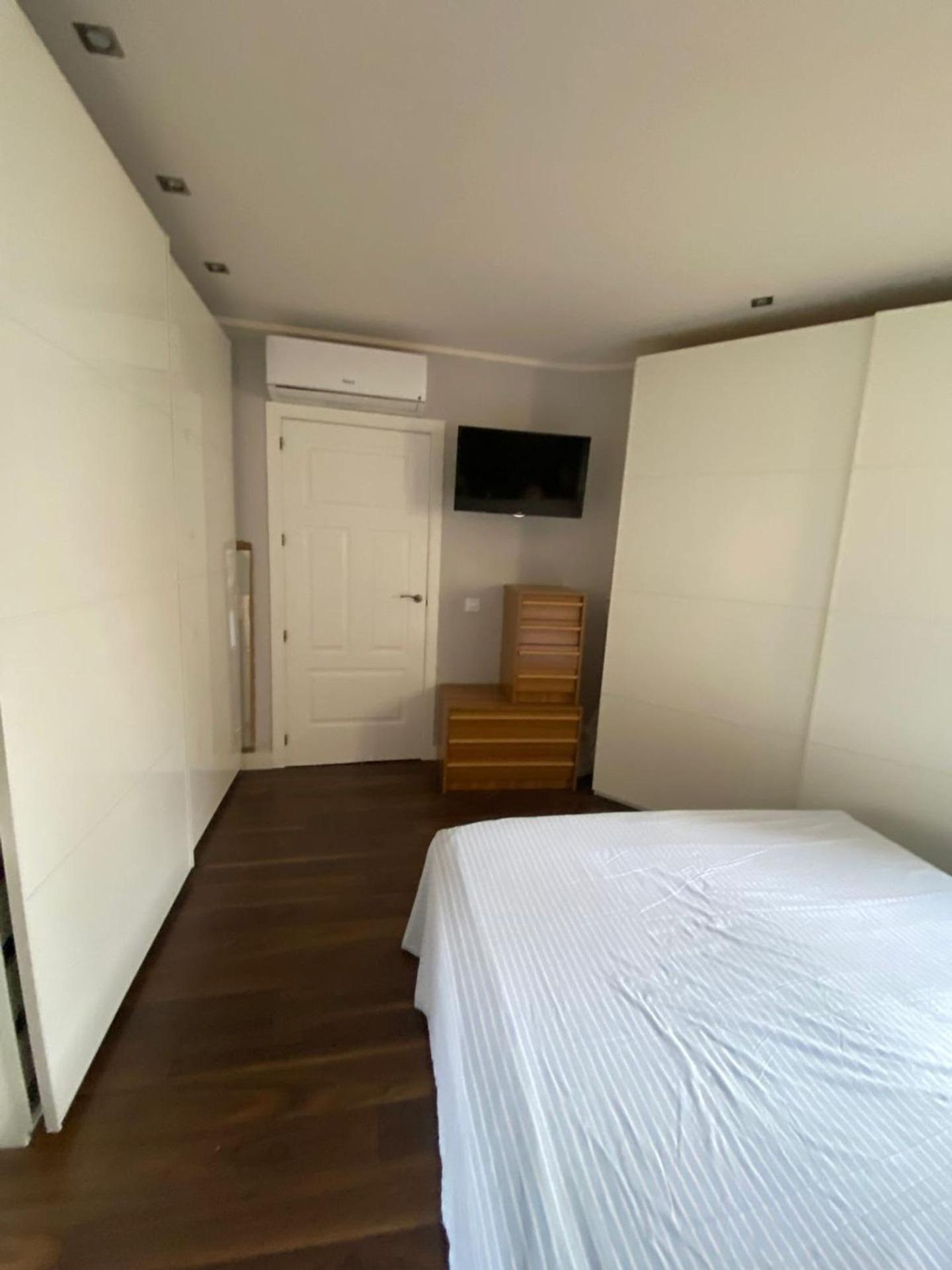 For sale - 5 Bedroom 5 Bathroom Villa in Torrevieja - Centro - Muelle Pesquero  - Alicante