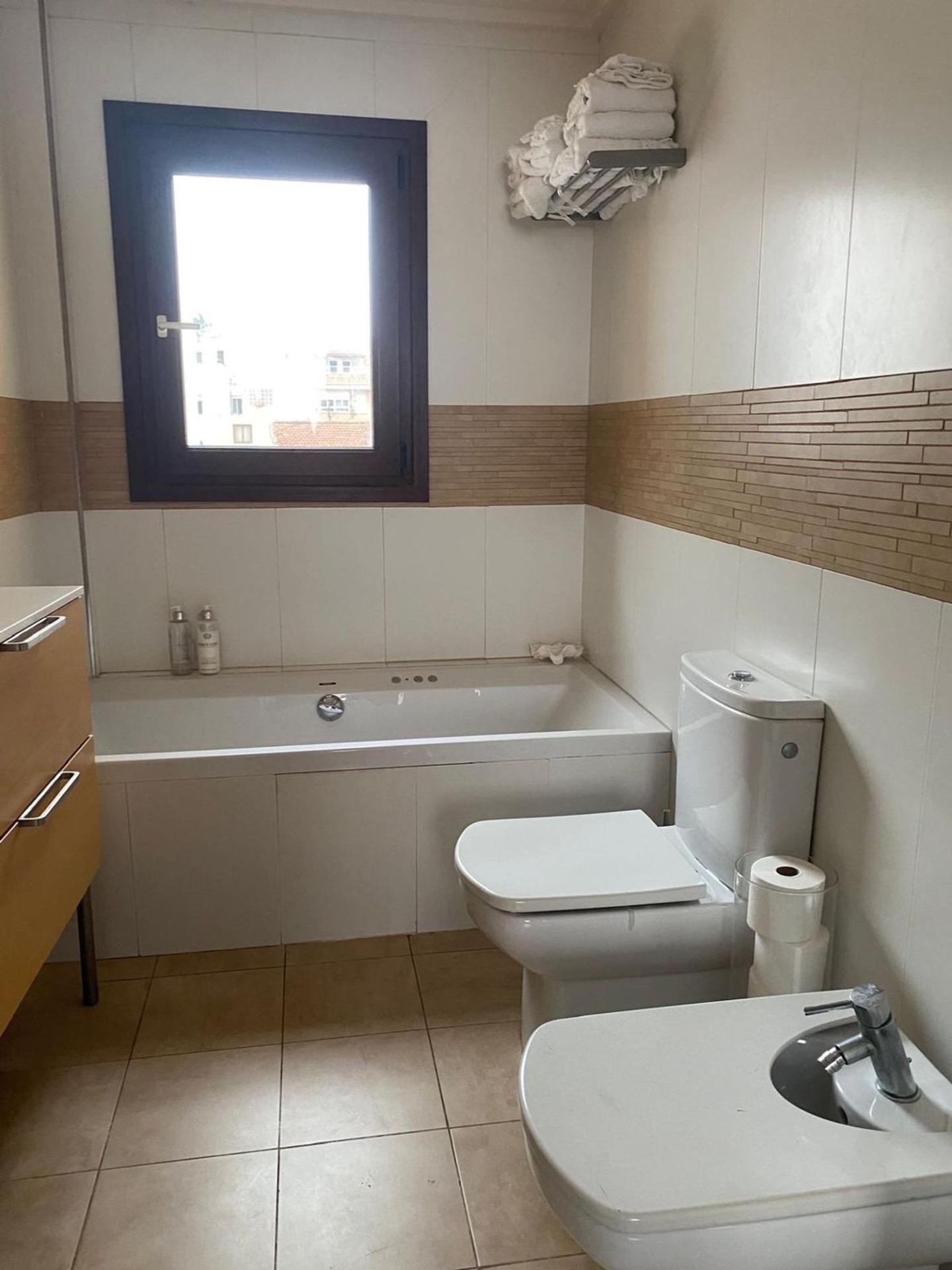 For sale - 5 Bedroom 5 Bathroom Villa in Torrevieja - Centro - Muelle Pesquero  - Alicante