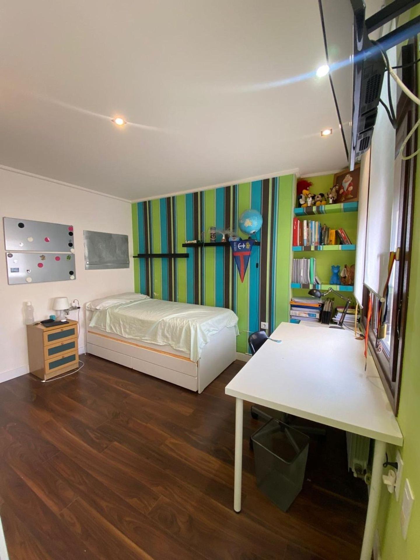 For sale - 5 Bedroom 5 Bathroom Villa in Torrevieja - Centro - Muelle Pesquero  - Alicante