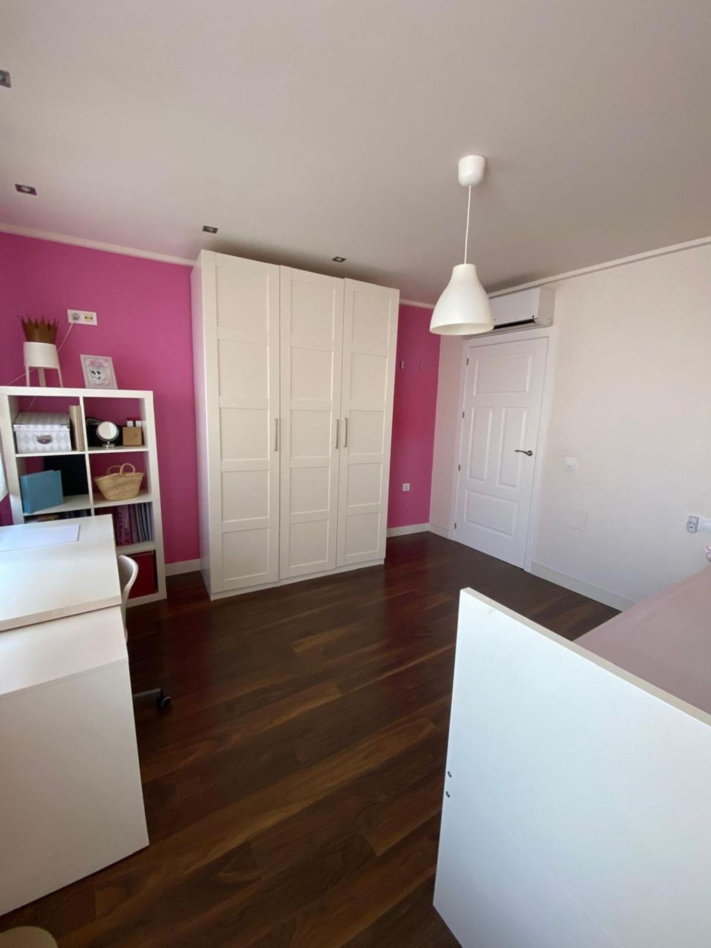 For sale - 5 Bedroom 5 Bathroom Villa in Torrevieja - Centro - Muelle Pesquero  - Alicante