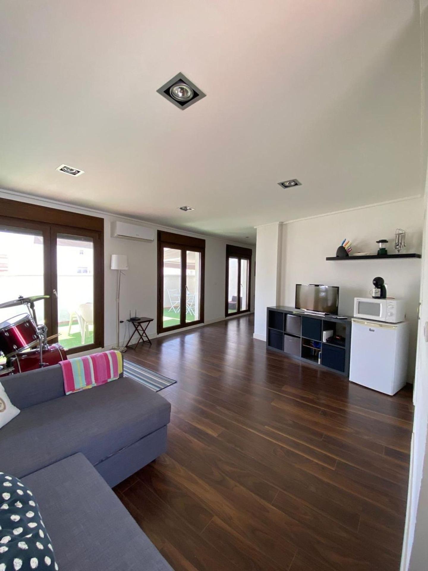 For sale - 5 Bedroom 5 Bathroom Villa in Torrevieja - Centro - Muelle Pesquero  - Alicante