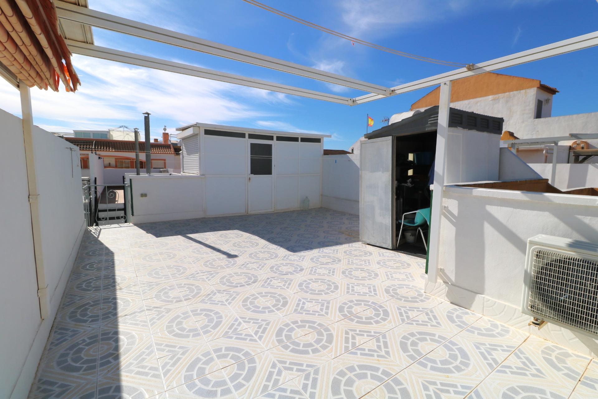 For sale - 2 Bedroom 1 Bathroom Townhouse in Torrevieja - El Limonar  - Alicante