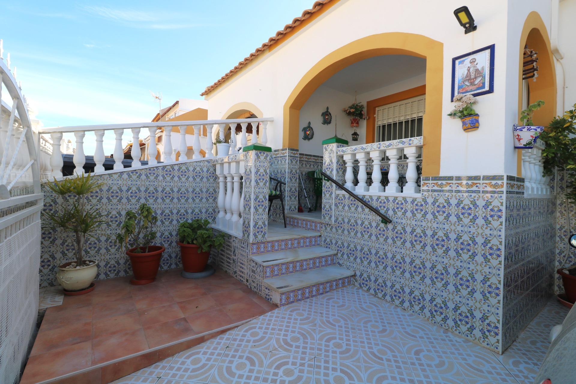 For sale - 2 Bedroom 1 Bathroom Townhouse in Torrevieja - El Limonar  - Alicante