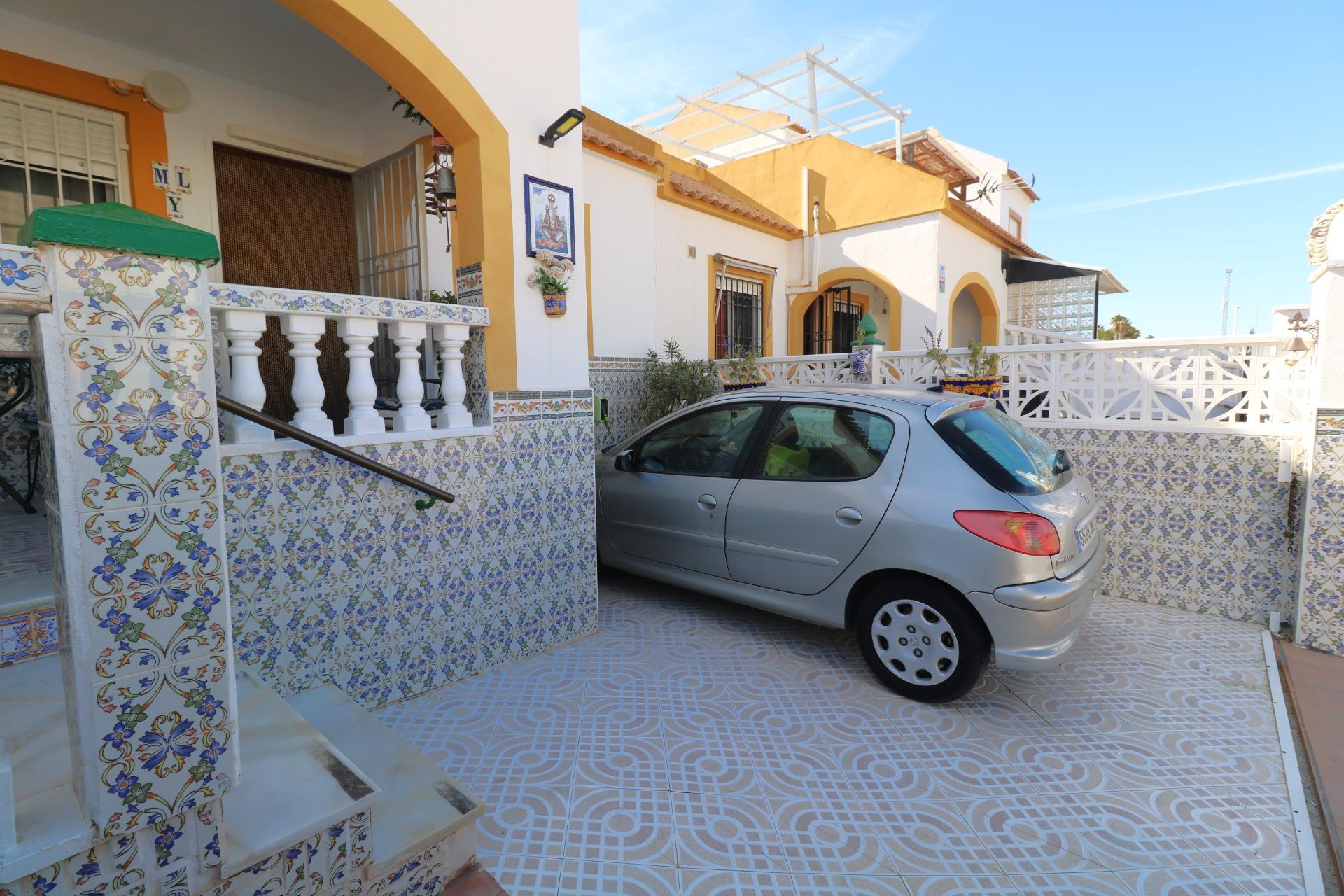 For sale - 2 Bedroom 1 Bathroom Townhouse in Torrevieja - El Limonar  - Alicante