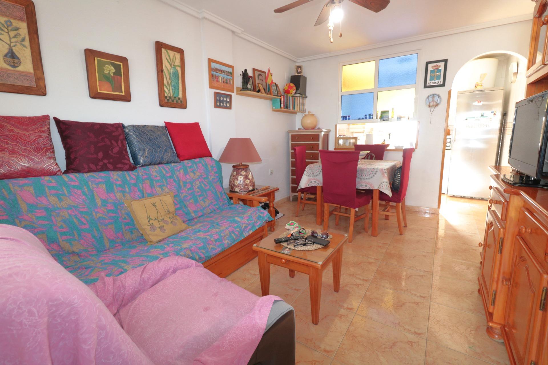 For sale - 2 Bedroom 1 Bathroom Townhouse in Torrevieja - El Limonar  - Alicante