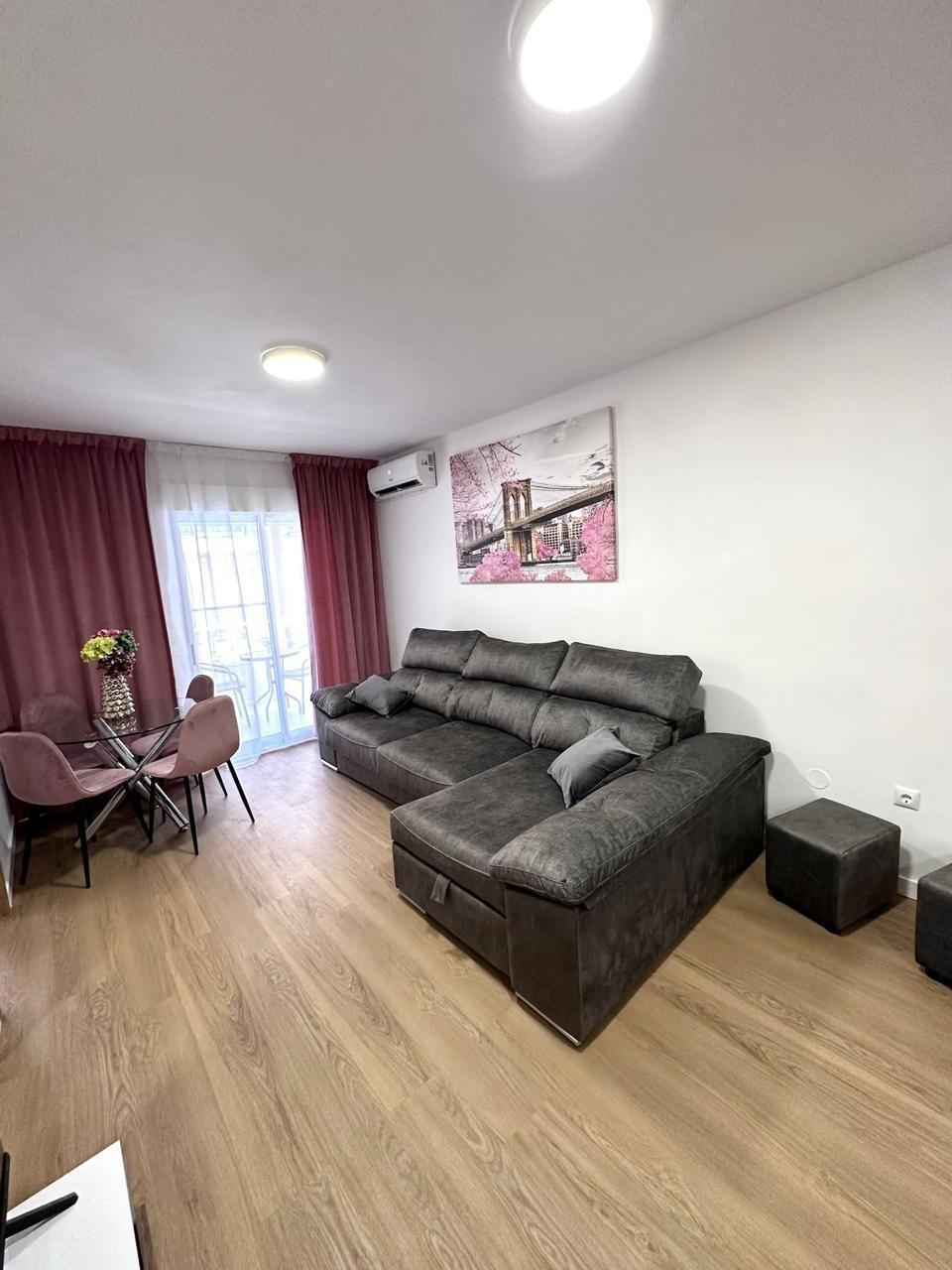 For sale - 2 Bedroom 1 Bathroom Apartment in Torrevieja - Playa Del Cura  - Alicante