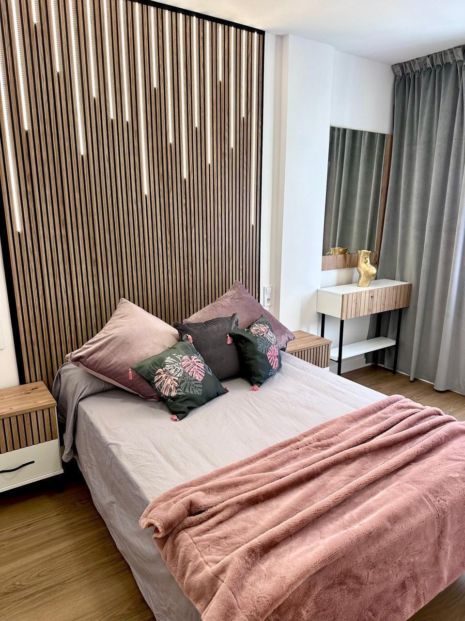 For sale - 2 Bedroom 1 Bathroom Apartment in Torrevieja - Playa Del Cura  - Alicante