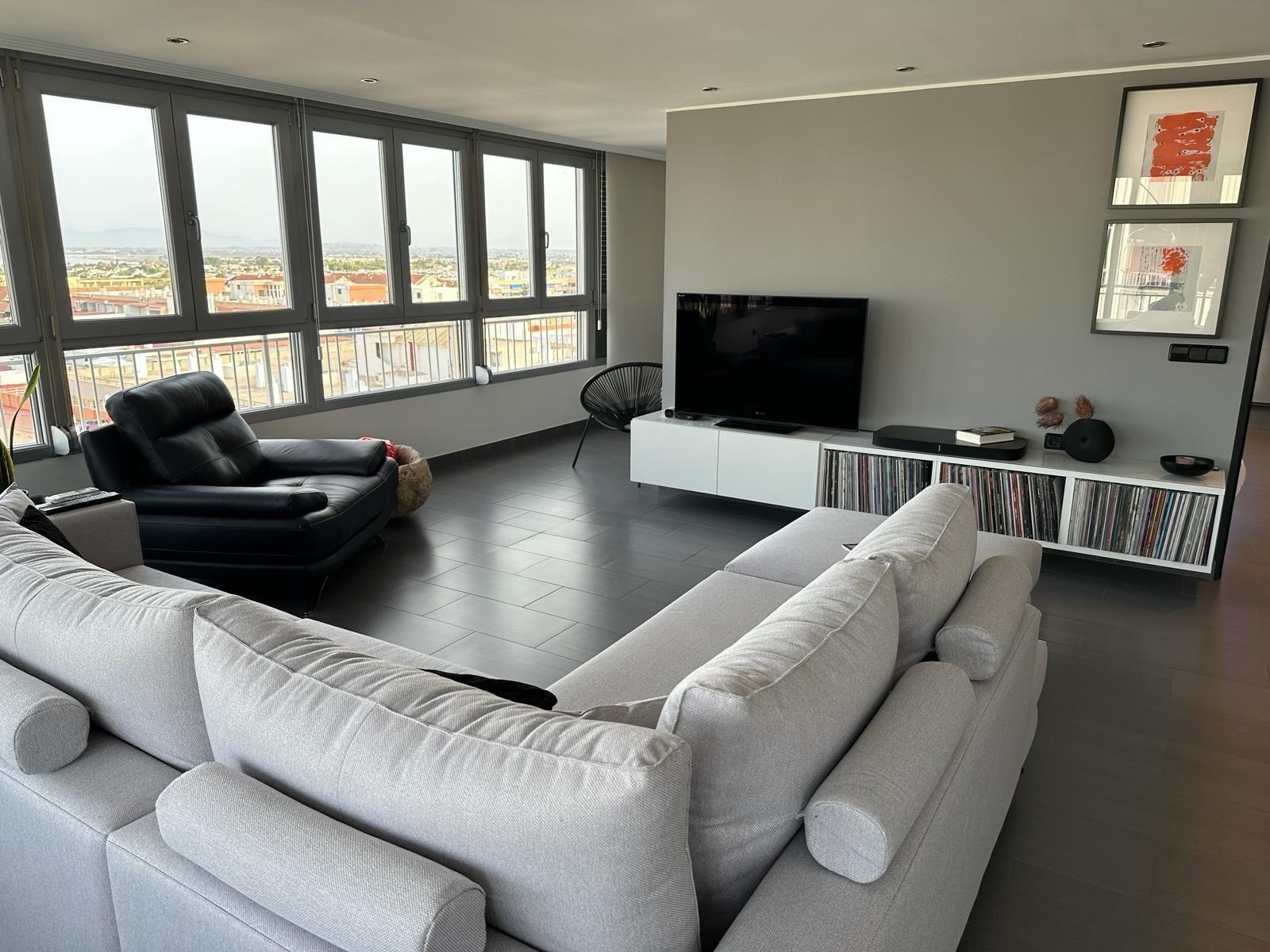 For sale - 2 Bedroom 1 Bathroom Penthouse in Torrevieja - El Acequión - Los Náufragos  - Alicante