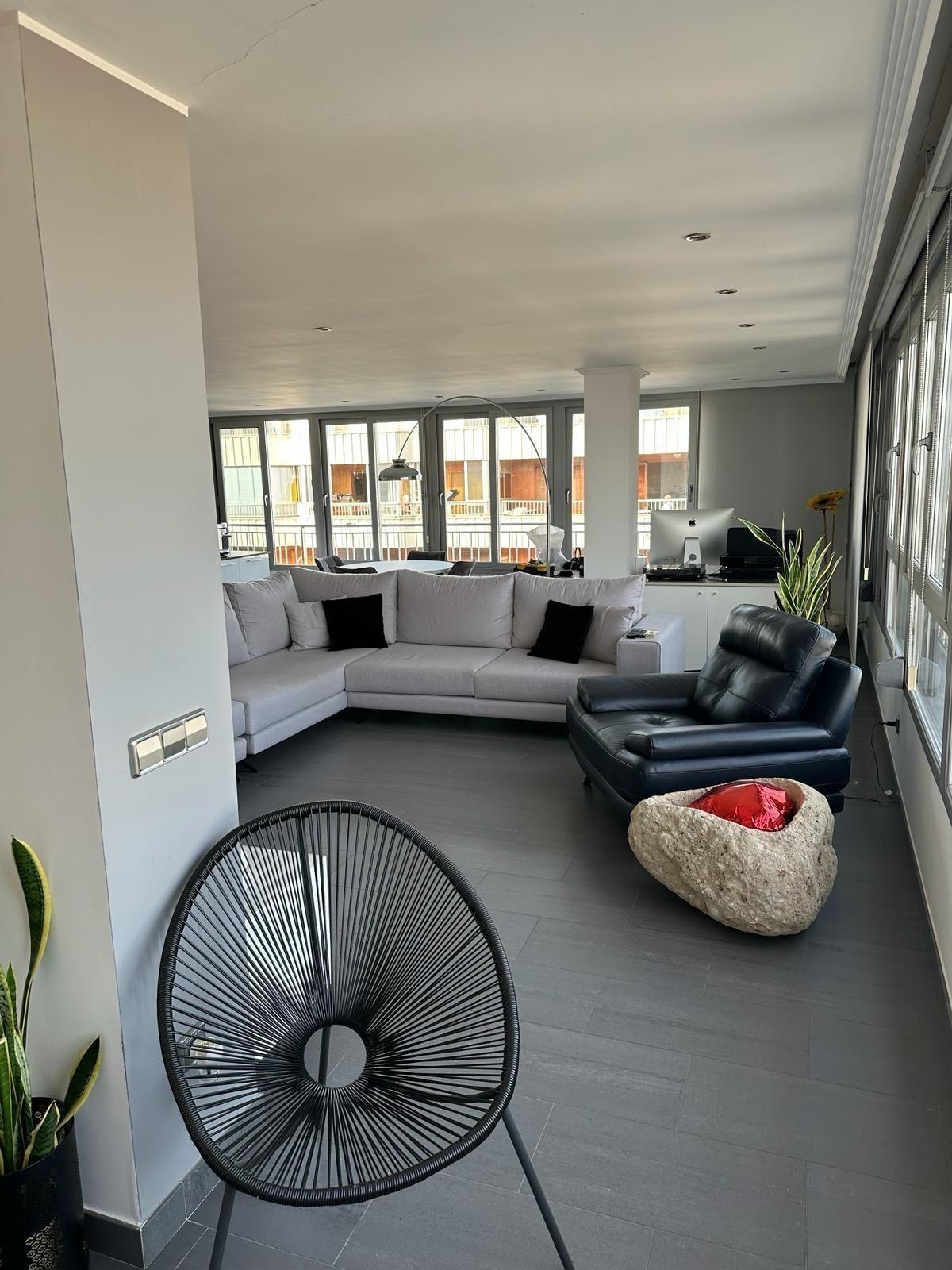 For sale - 2 Bedroom 1 Bathroom Penthouse in Torrevieja - El Acequión - Los Náufragos  - Alicante