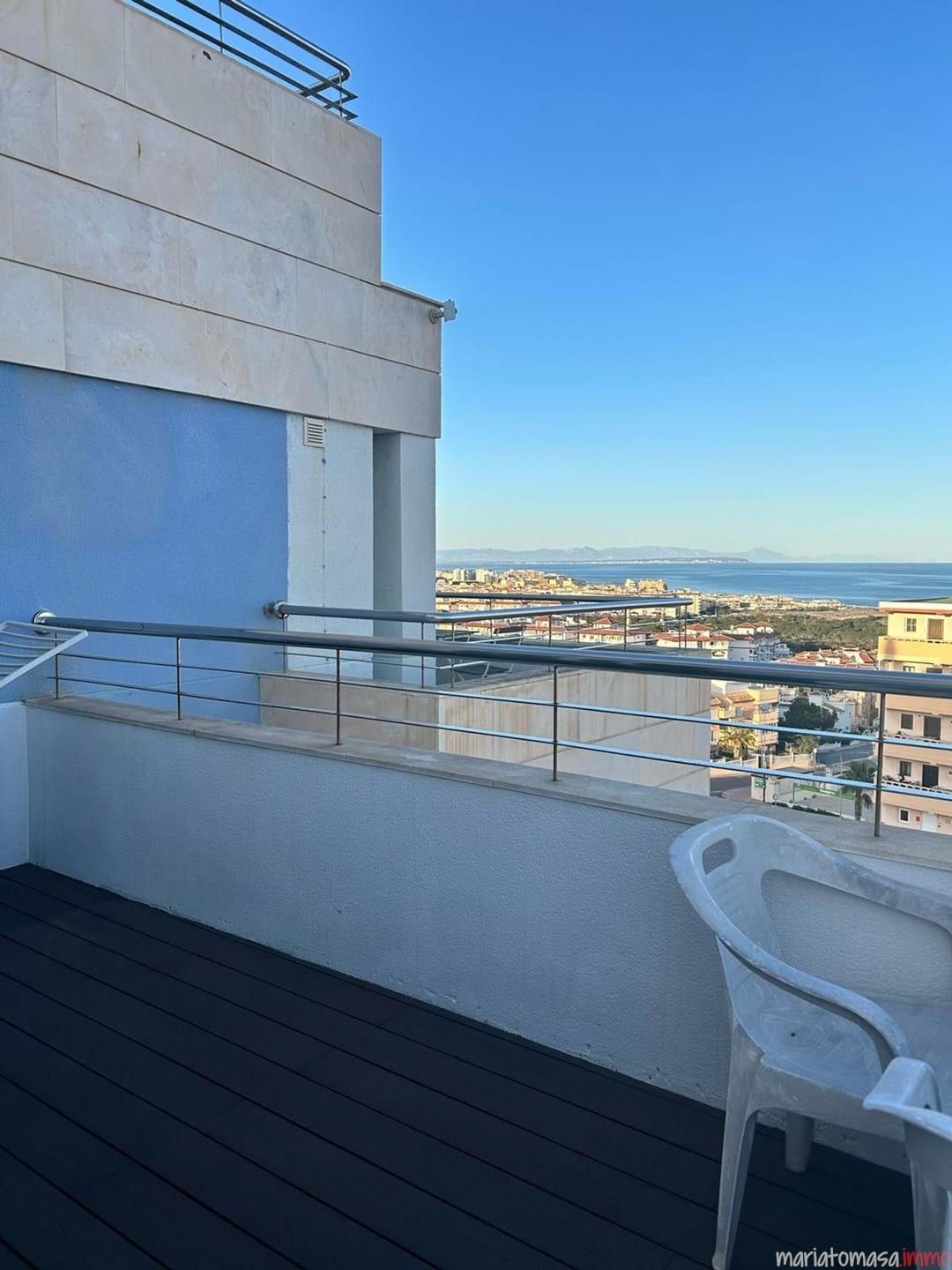 For sale - 2 Bedroom 1 Bathroom Penthouse in Torrevieja - Torreblanca  - Alicante