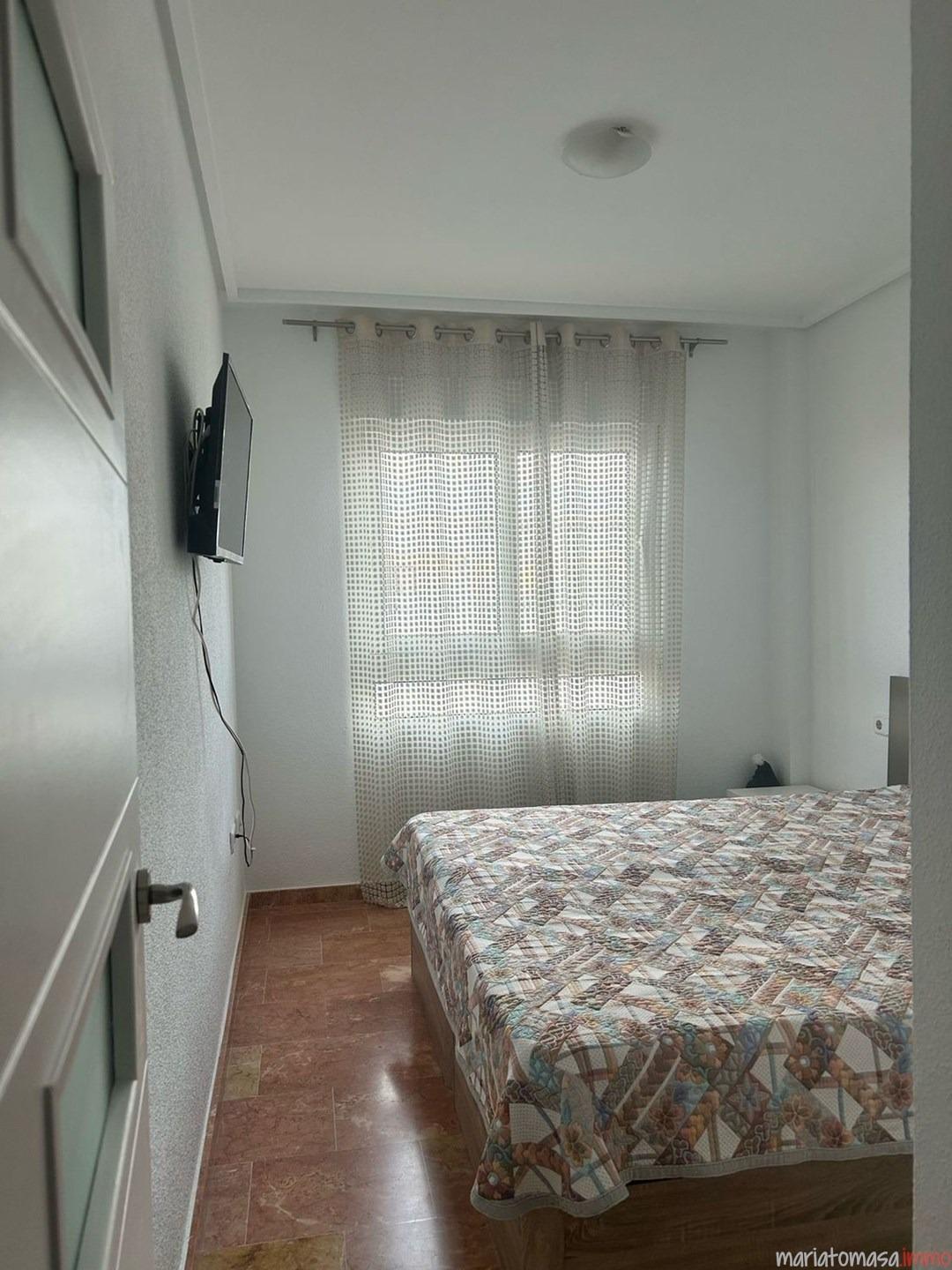 For sale - 2 Bedroom 1 Bathroom Penthouse in Torrevieja - Torreblanca  - Alicante