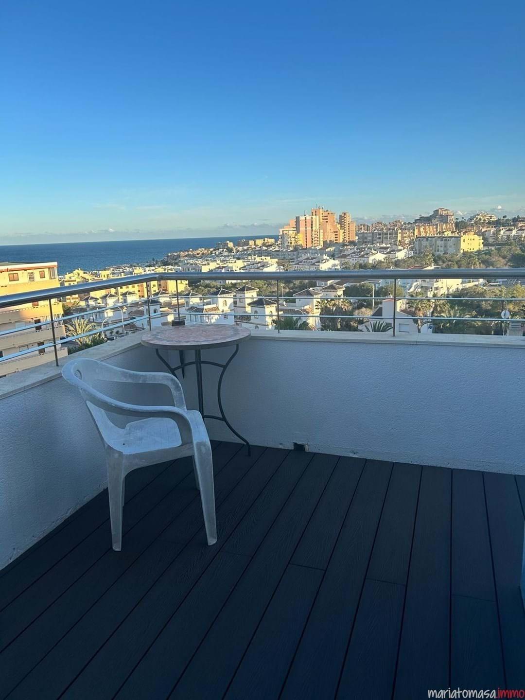For sale - 2 Bedroom 1 Bathroom Penthouse in Torrevieja - Torreblanca  - Alicante