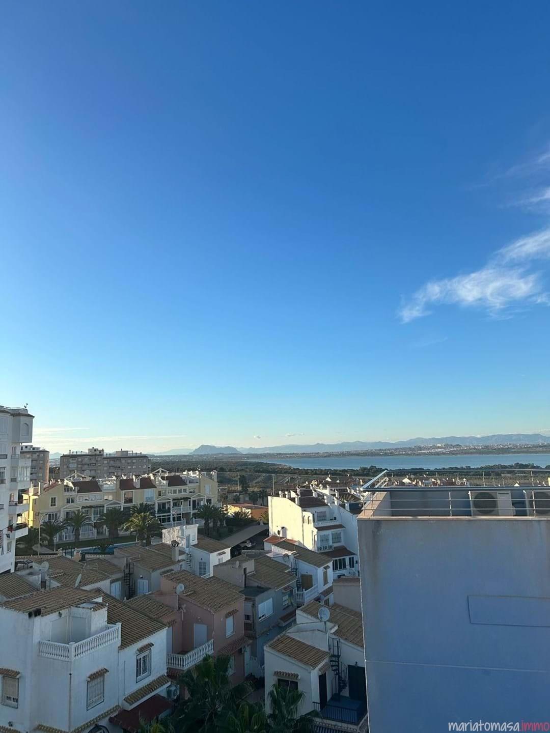 For sale - 2 Bedroom 1 Bathroom Penthouse in Torrevieja - Torreblanca  - Alicante